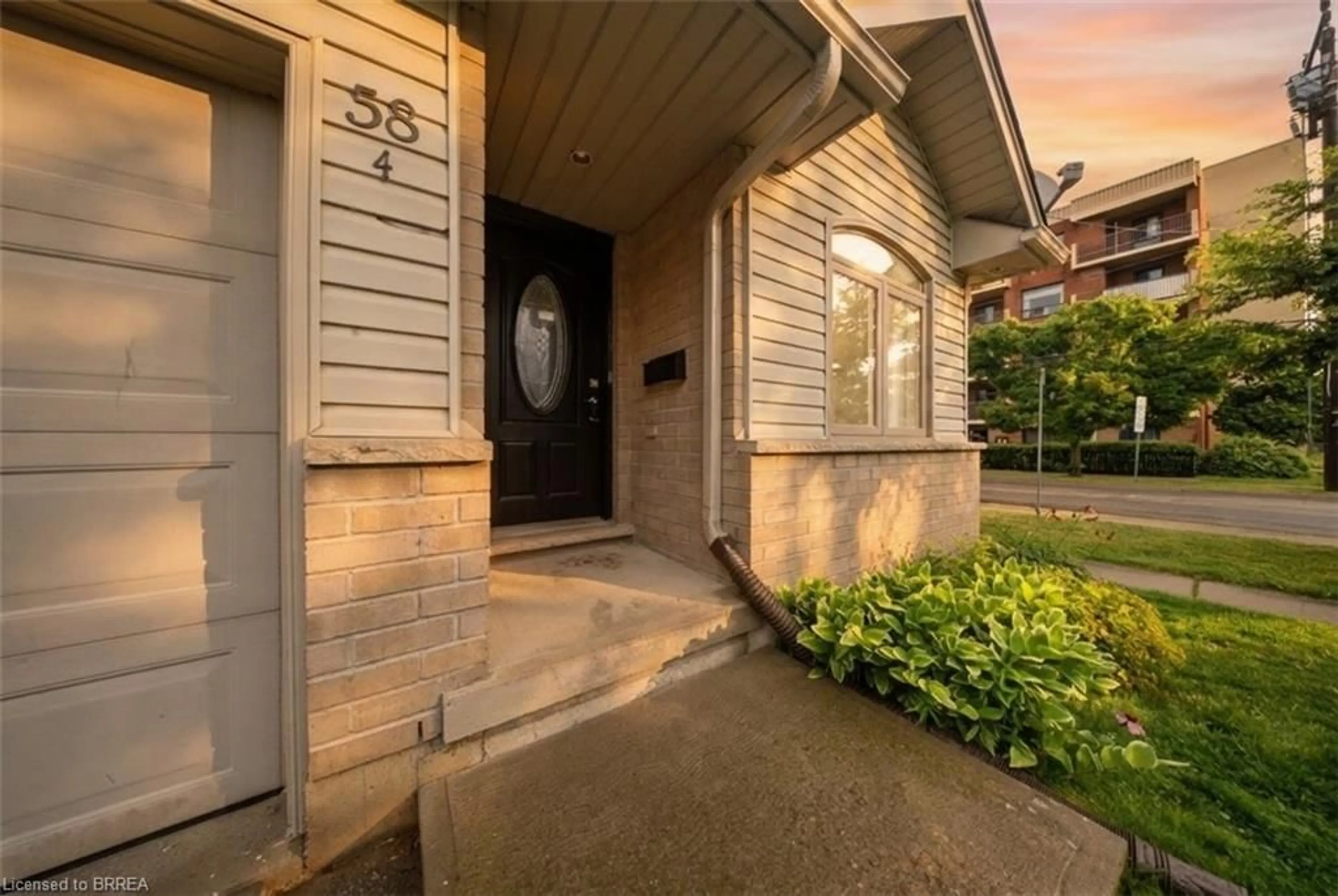 Unknown for 58 Waterloo St #4, Brantford Ontario N3T 3R8