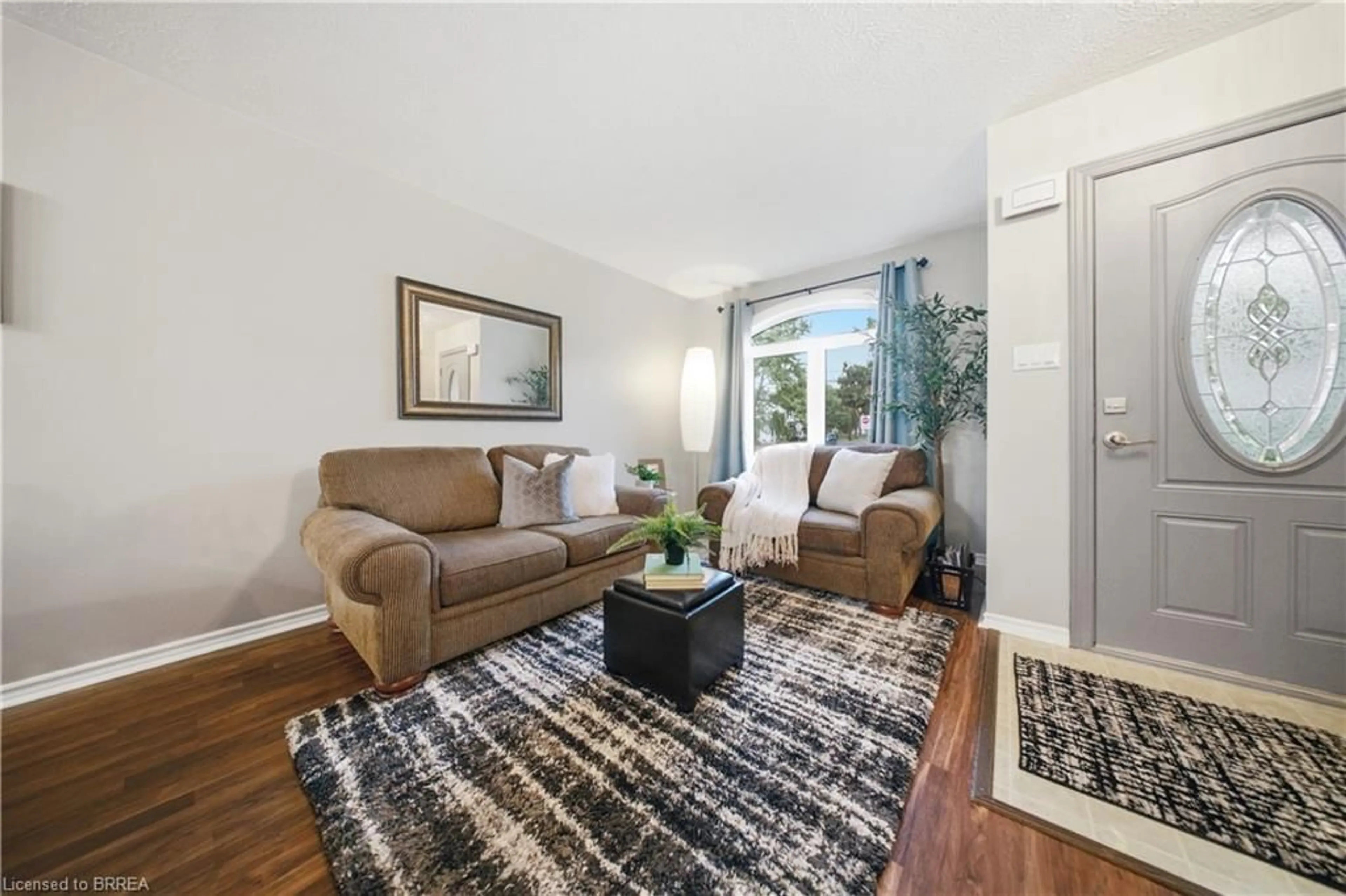 Living room with furniture, unknown for 58 Waterloo St #4, Brantford Ontario N3T 3R8