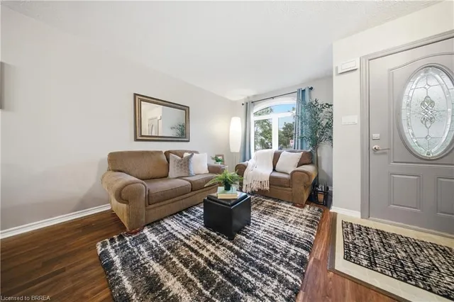58 Waterloo St #4, Brantford 4
