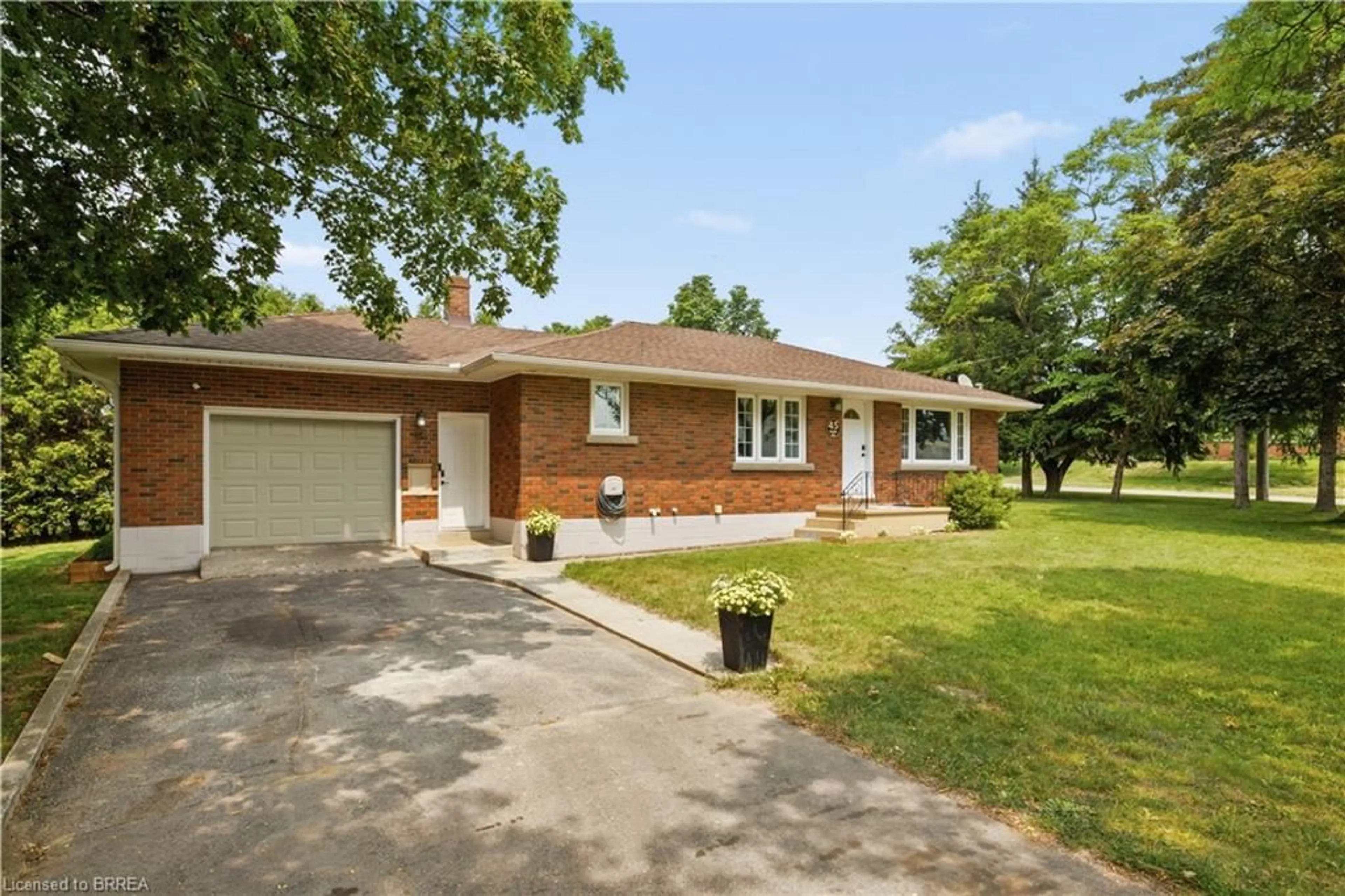 Home with brick exterior material, street for 45 Argyle Ave, Delhi Ontario N4B 1J4