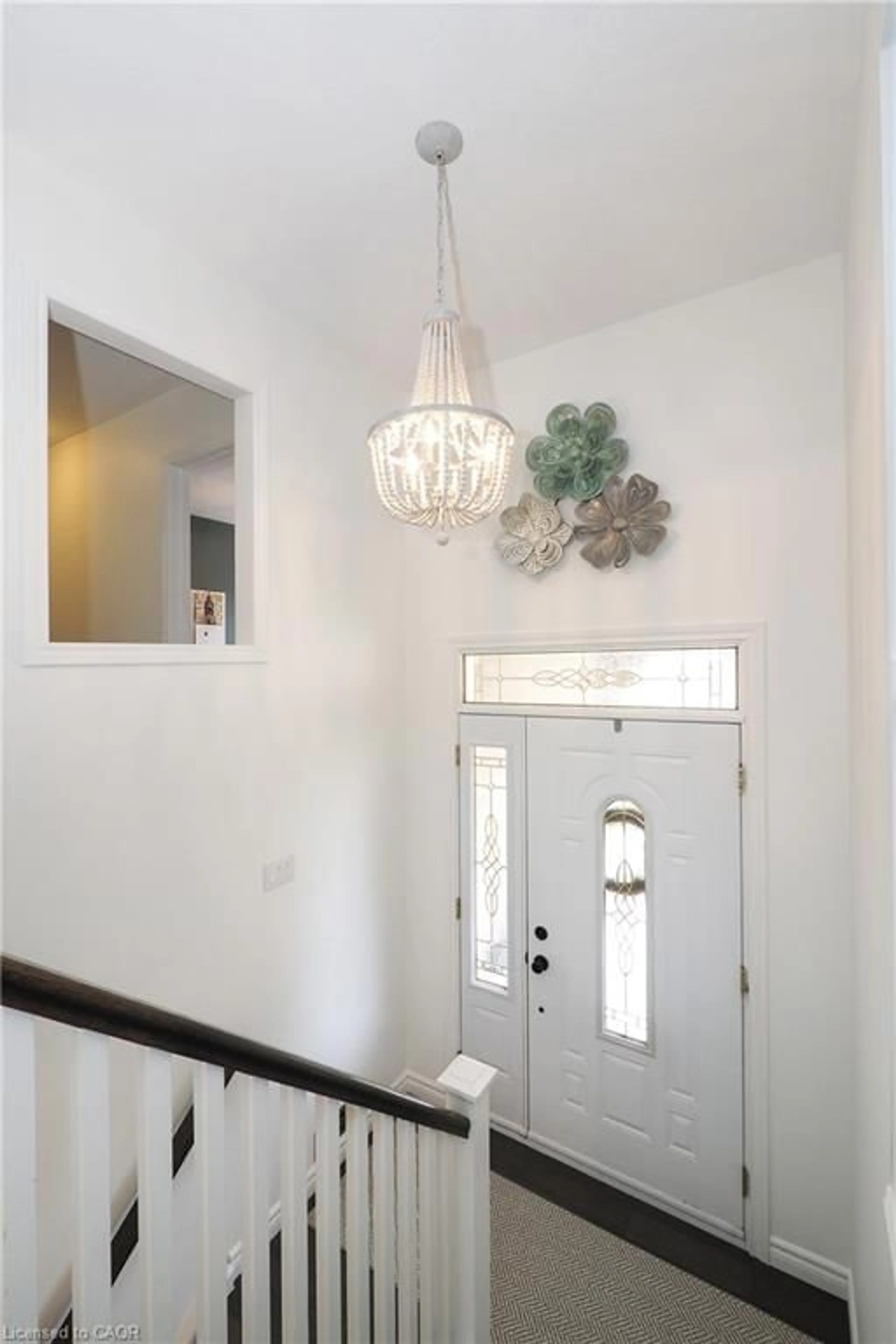 Indoor entryway for 182 Mitchell St, Ayr Ontario N0B 1E0