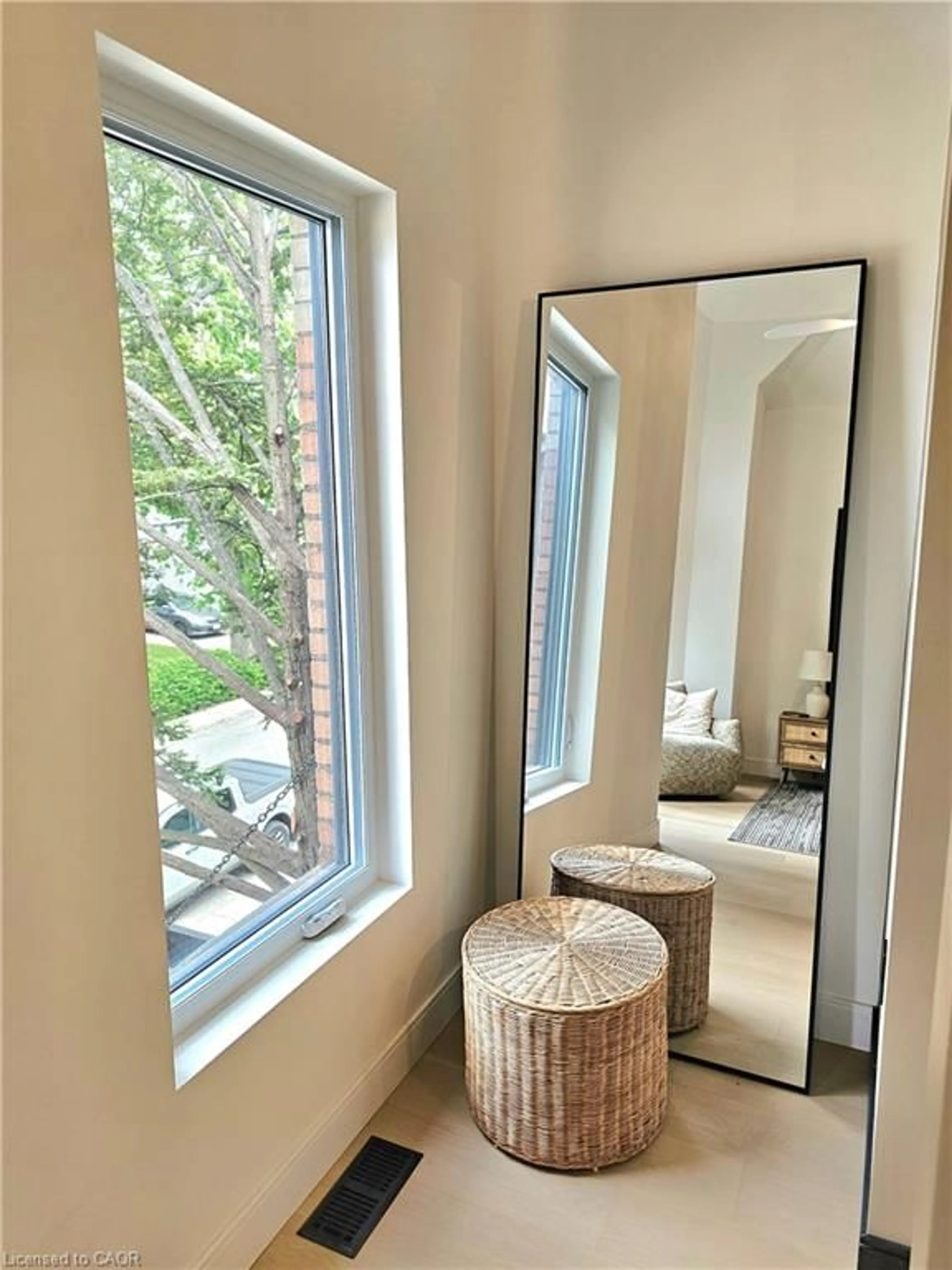 Contemporary bathroom, ceramic/tile floor for 18 Alanson St, Hamilton Ontario L8N 1W5