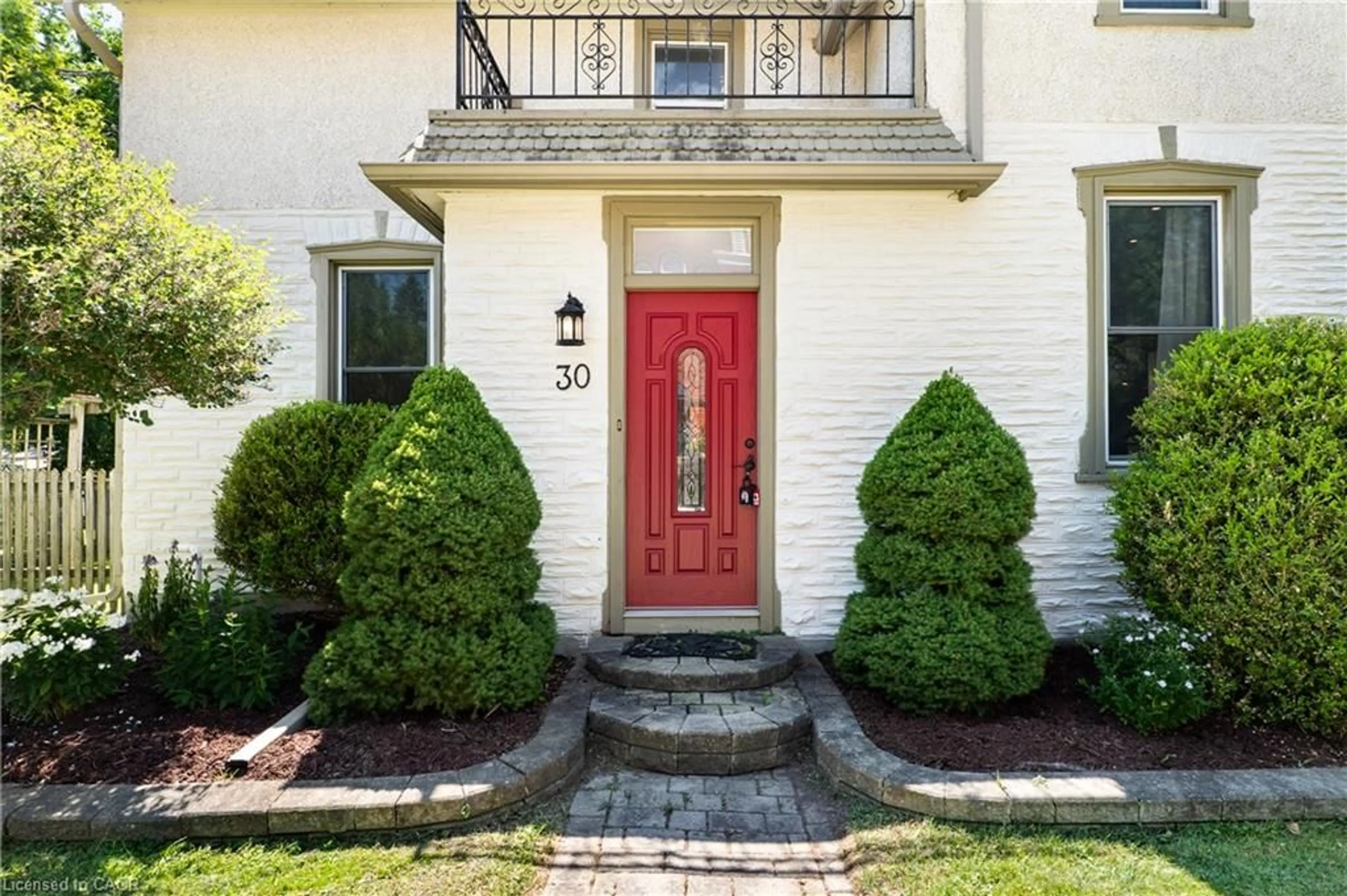 Indoor entryway for 30 John St, Bright Ontario N0J 1B0