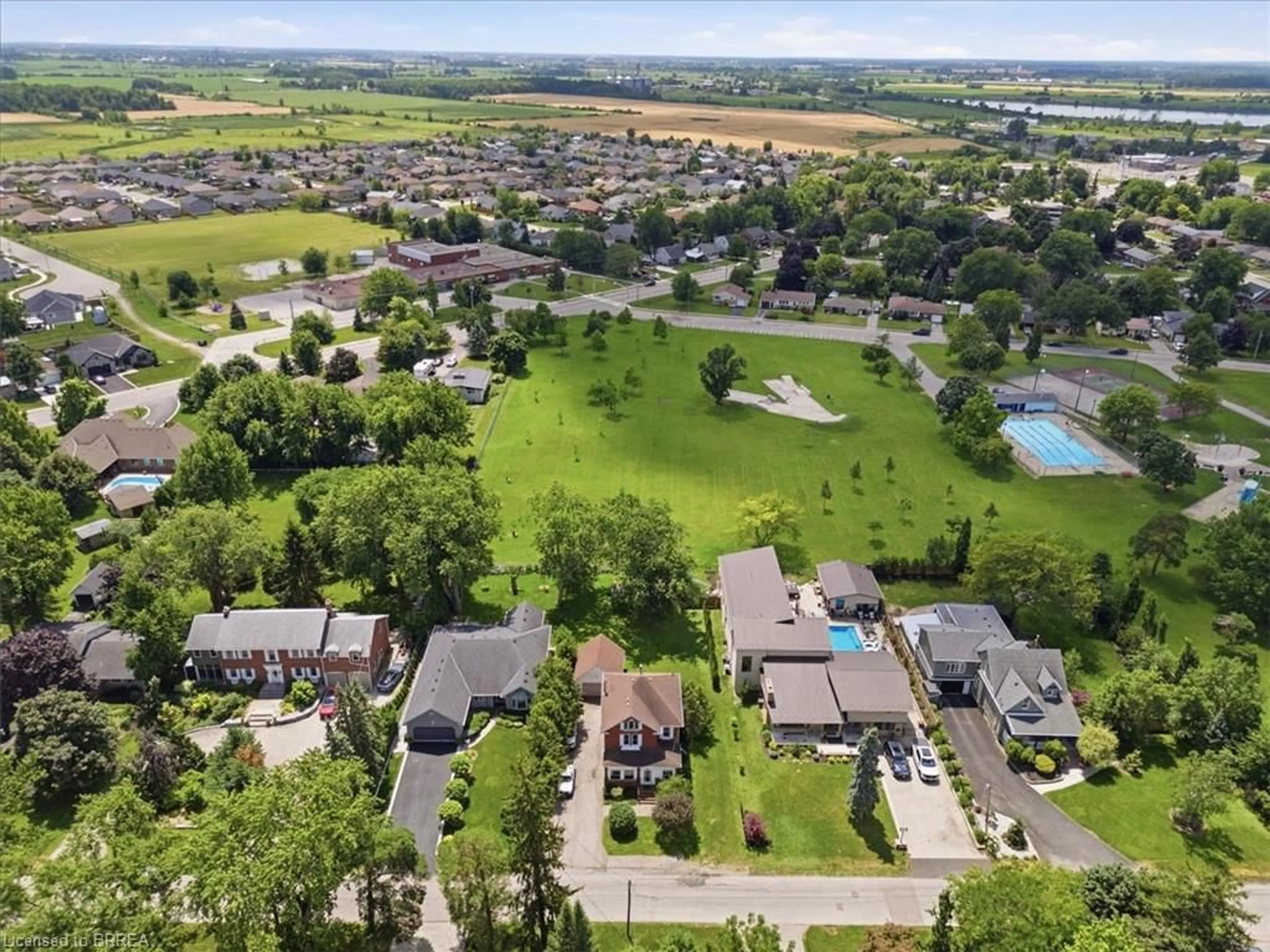 A pic from outside/outdoor area/front of a property/back of a property/a pic from drone, water/lake/river/ocean view for 26 Church St, Hagersville Ontario N0A 1H0