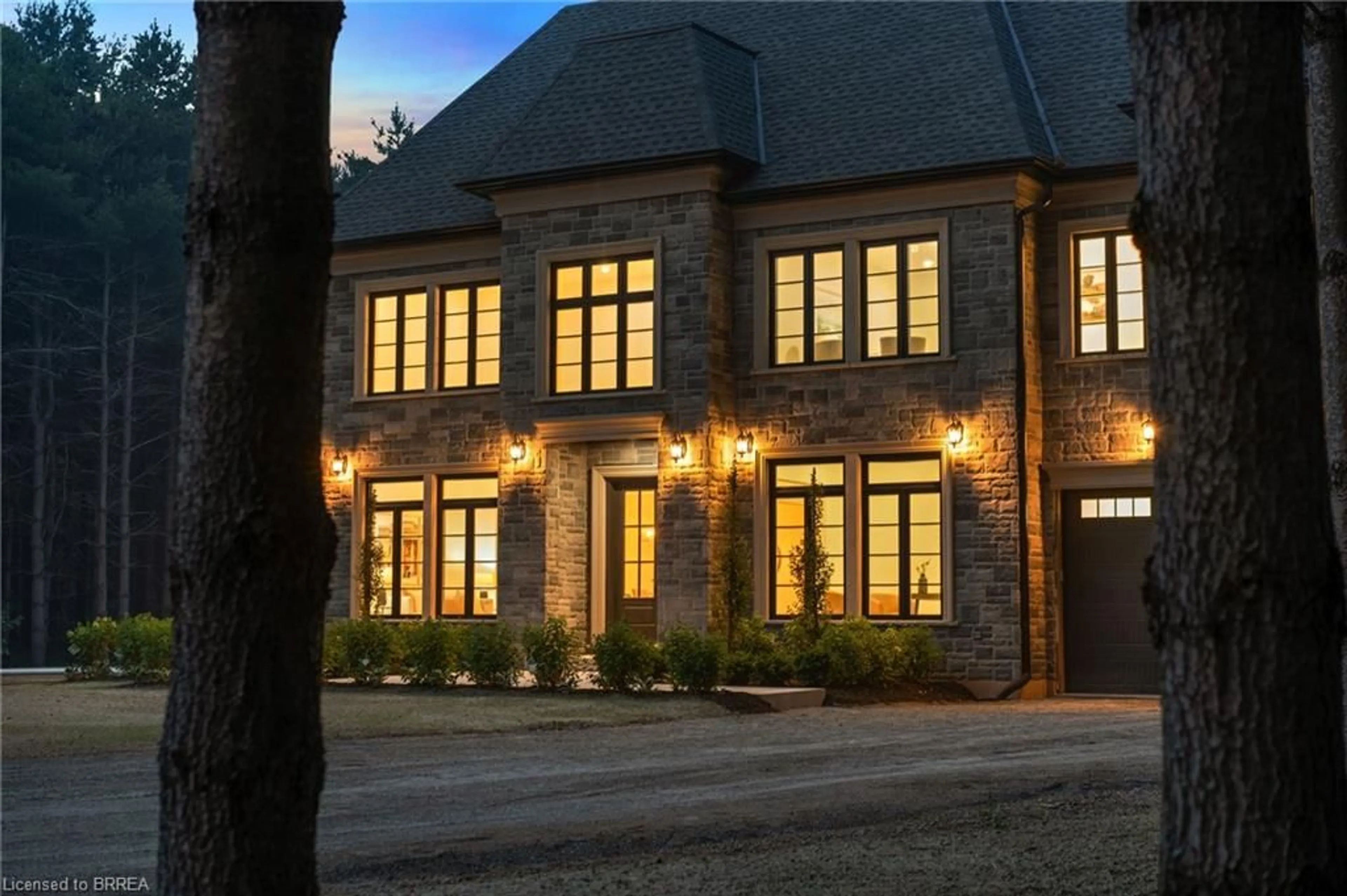 Home with brick exterior material, street for 5 West Harris Rd, Brantford Ontario N3T 5L4