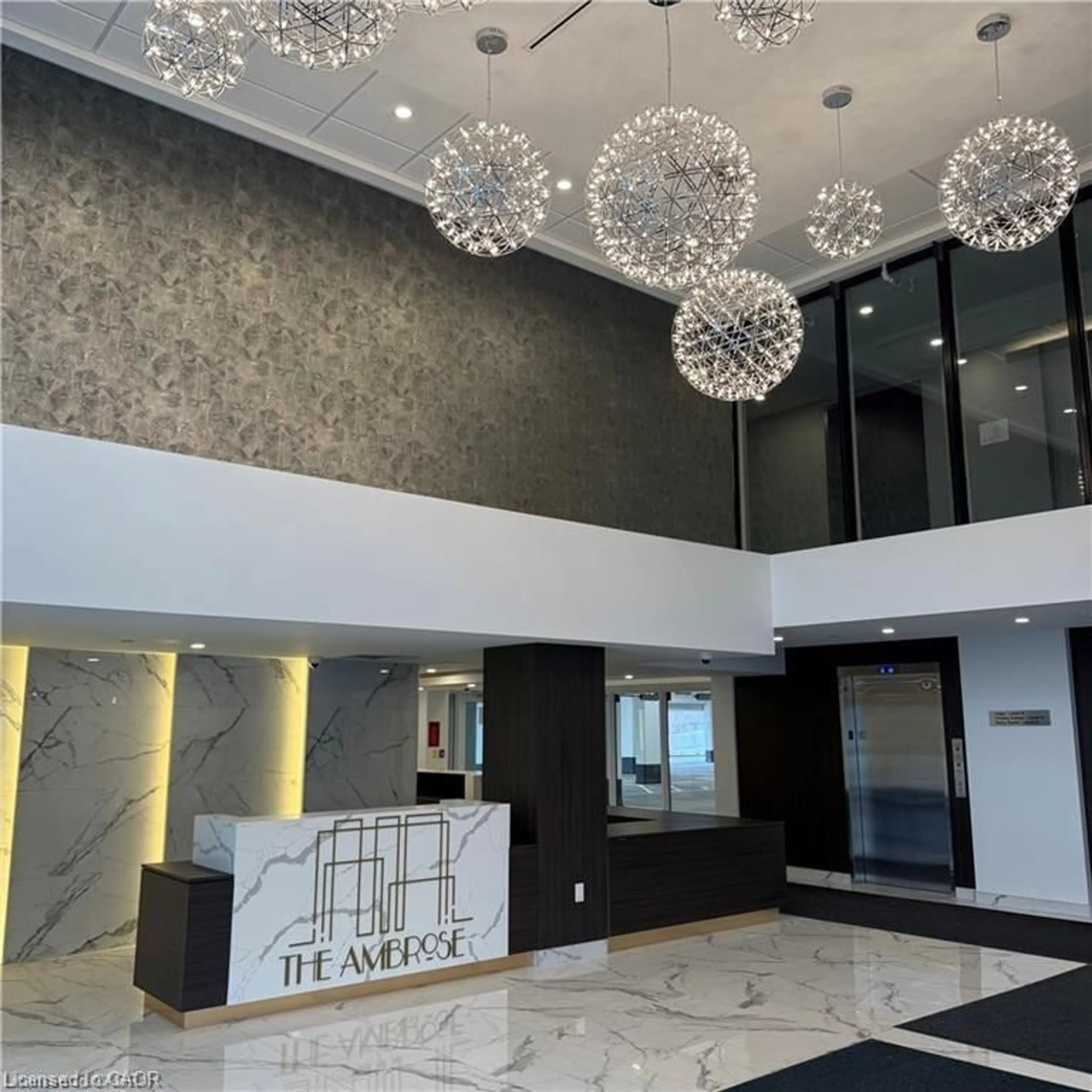 Lobby for 575 Conklin Rd #908, Brantford Ontario N3T 0Y2