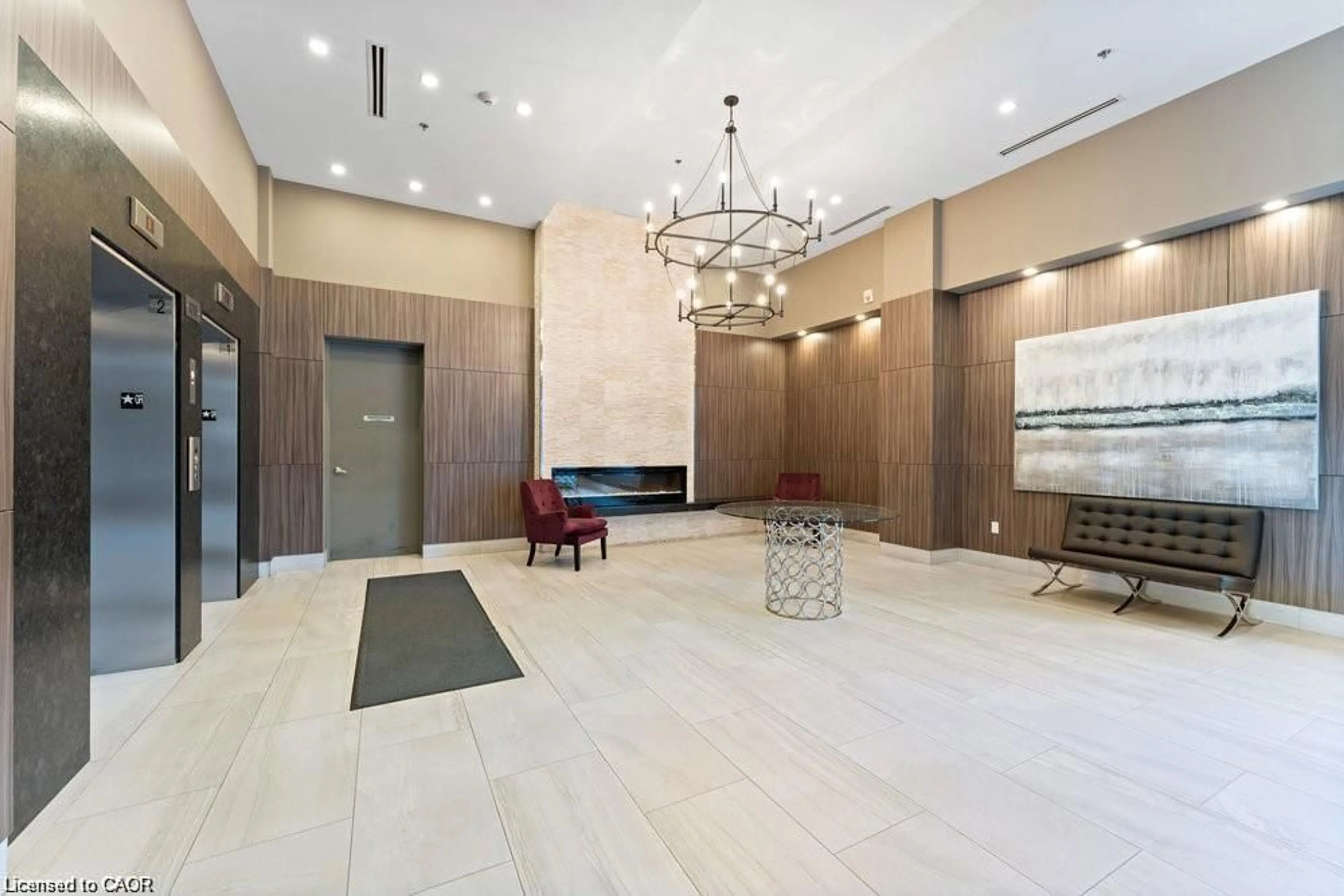 Lobby for 560 North Service Rd #605, Grimsby Ontario L3M 0G3