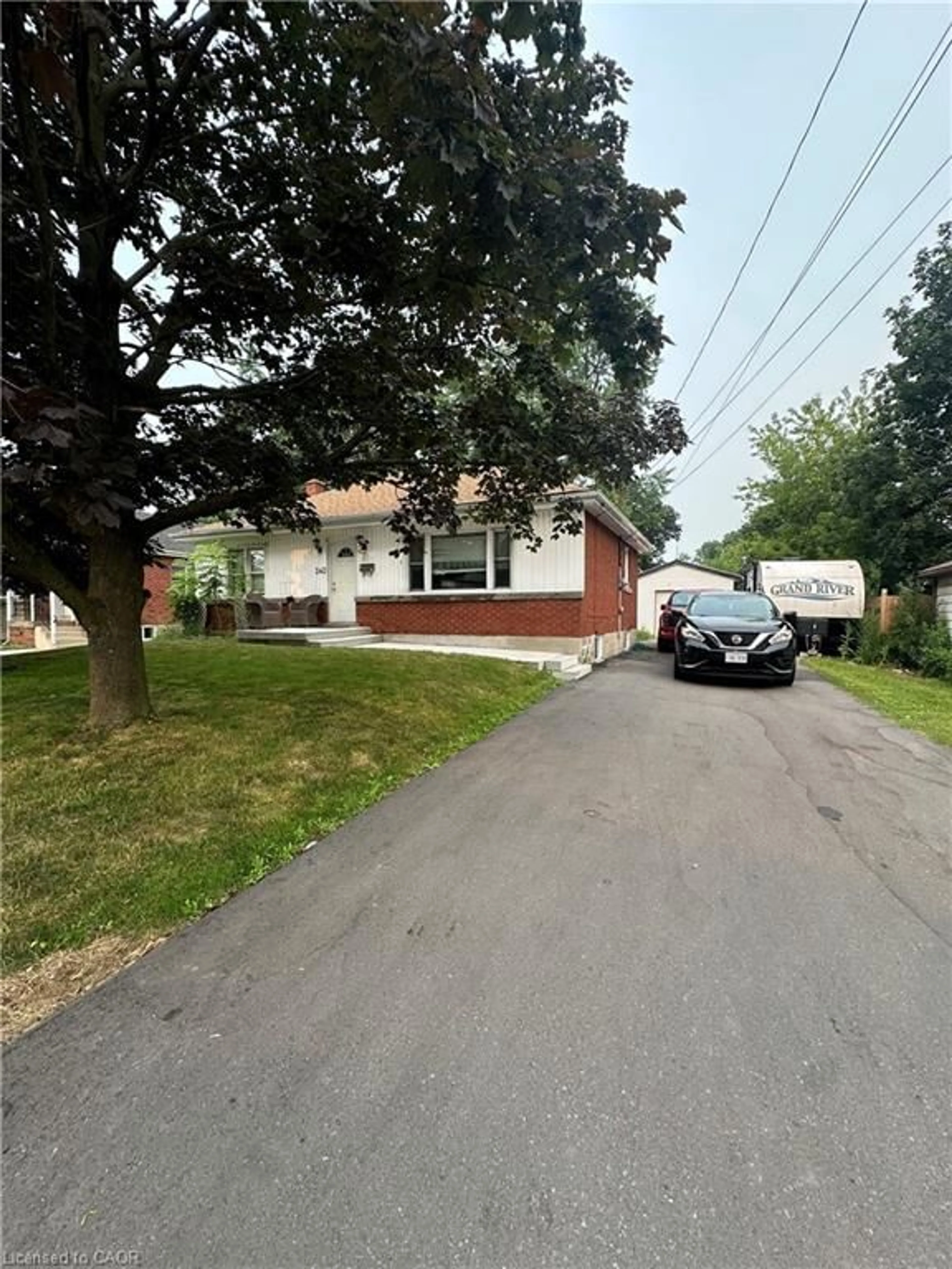 A pic from outside/outdoor area/front of a property/back of a property/a pic from drone, street for 240 West 2nd St, Hamilton Ontario L9C 3G5