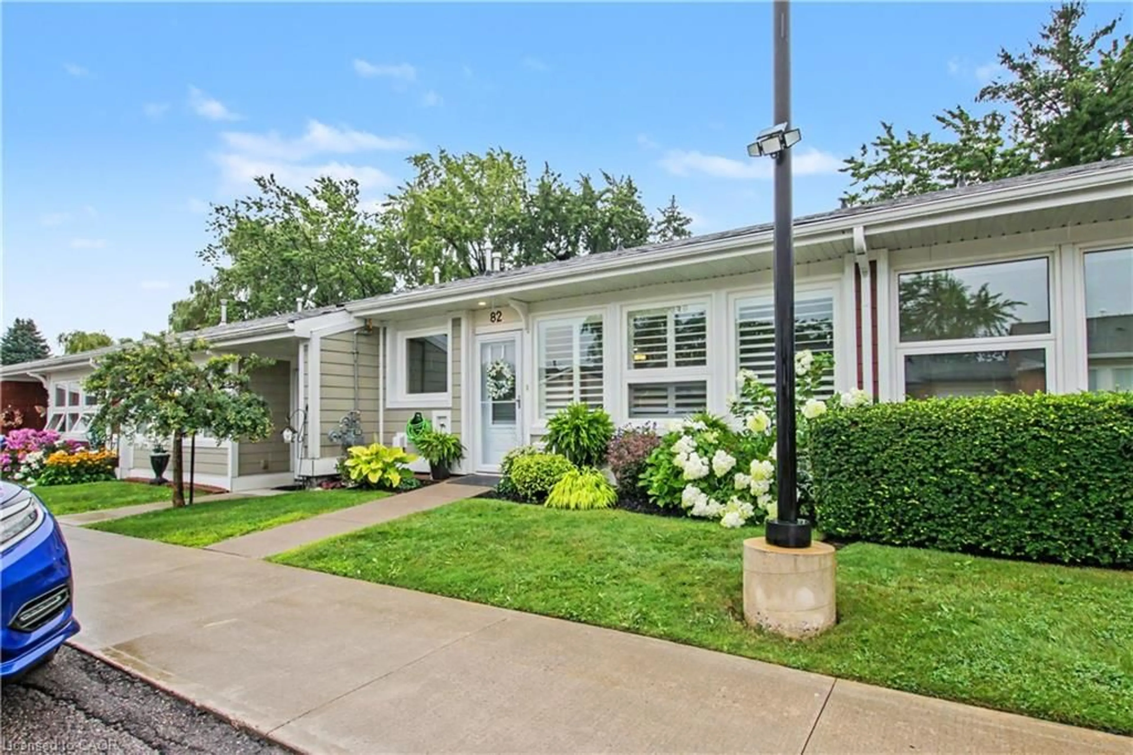 Home with vinyl exterior material, street for 82 Szollosy Cir, Hamilton Ontario L9B 1T8