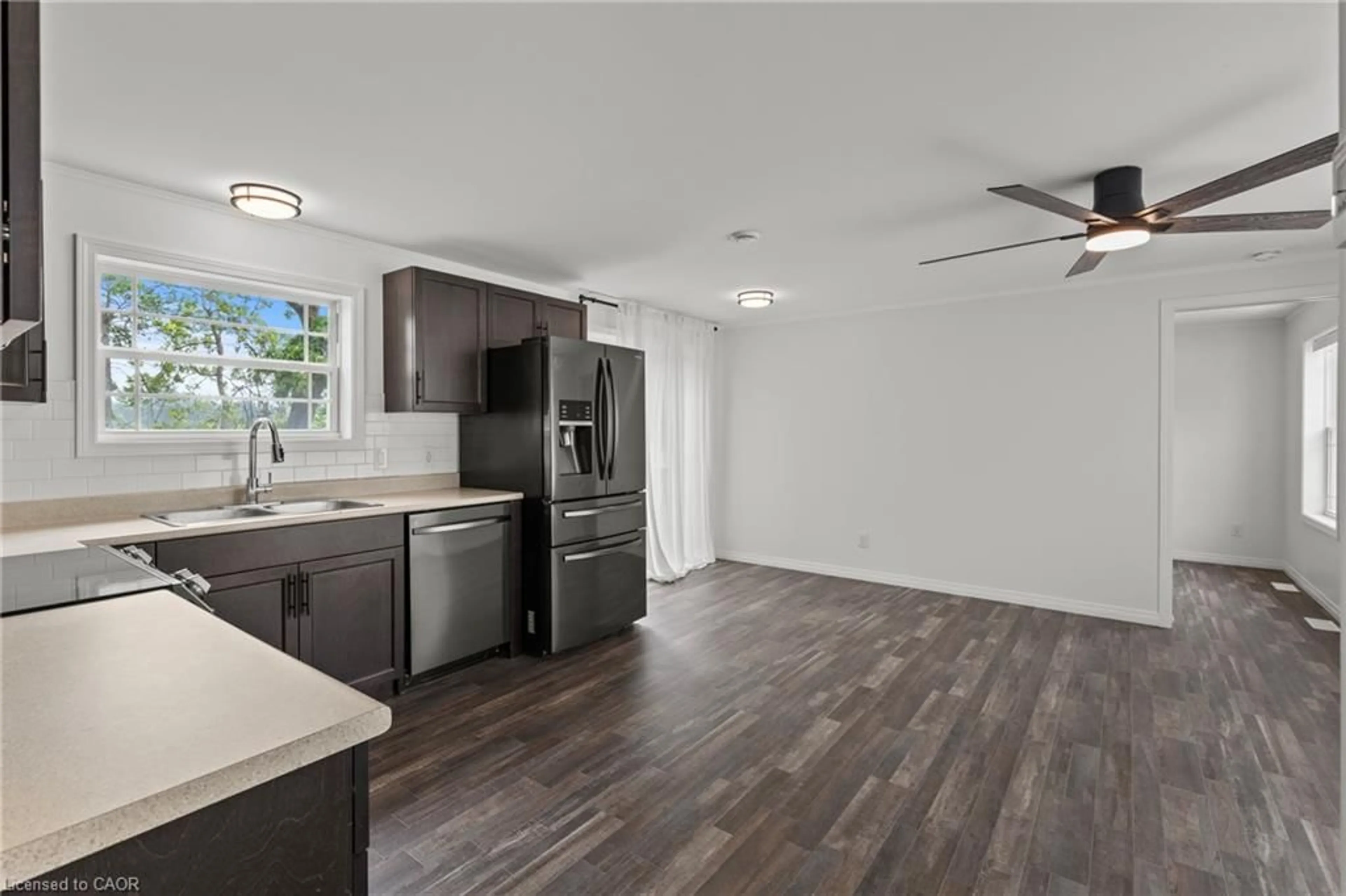 Open concept kitchen, unknown for 4431 Timothy Lane, Beamsville Ontario L3J 0W1