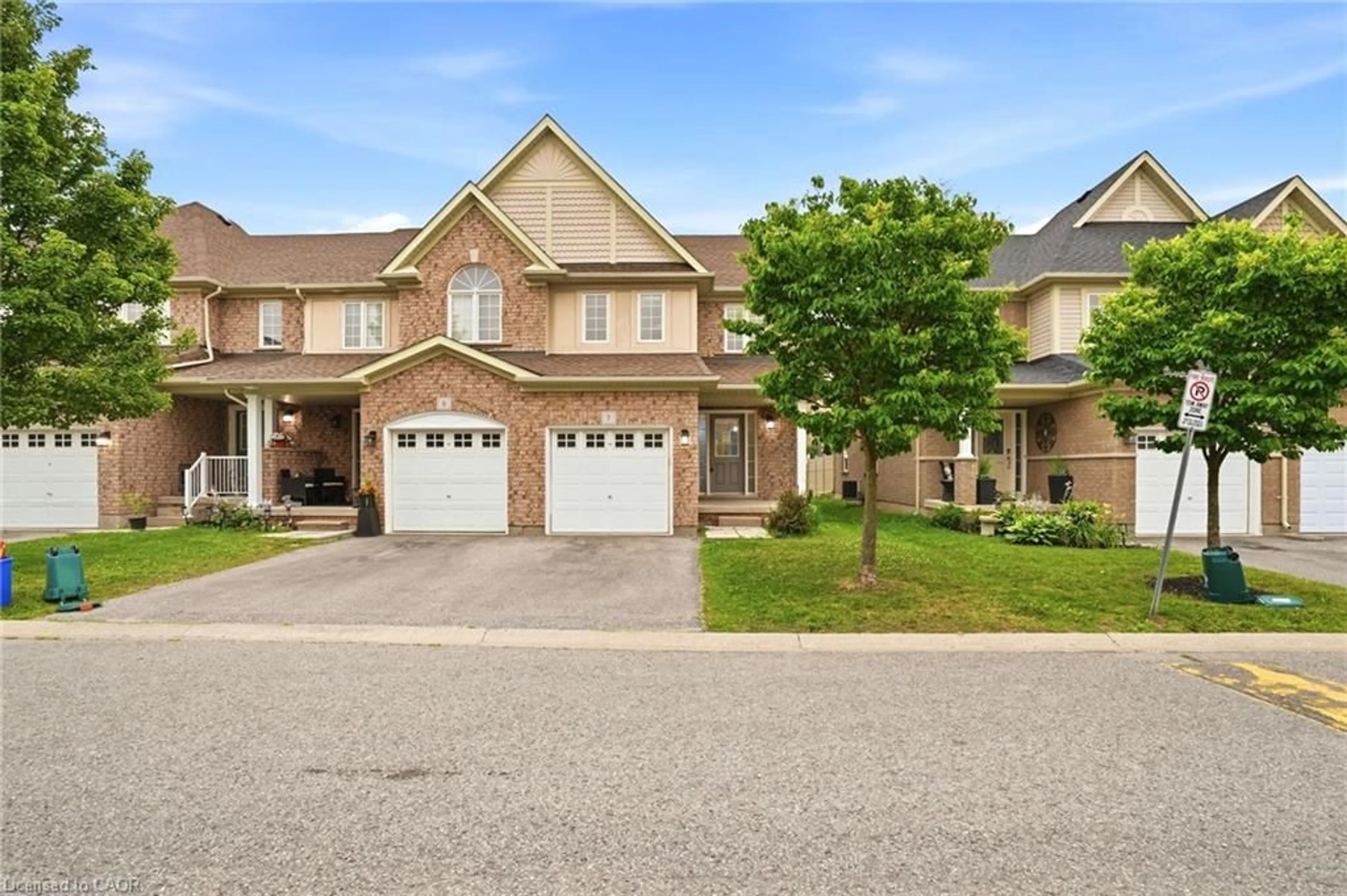 Home with brick exterior material, street for 460 Woodmount Dr #7, Oshawa Ontario L1K 0K3