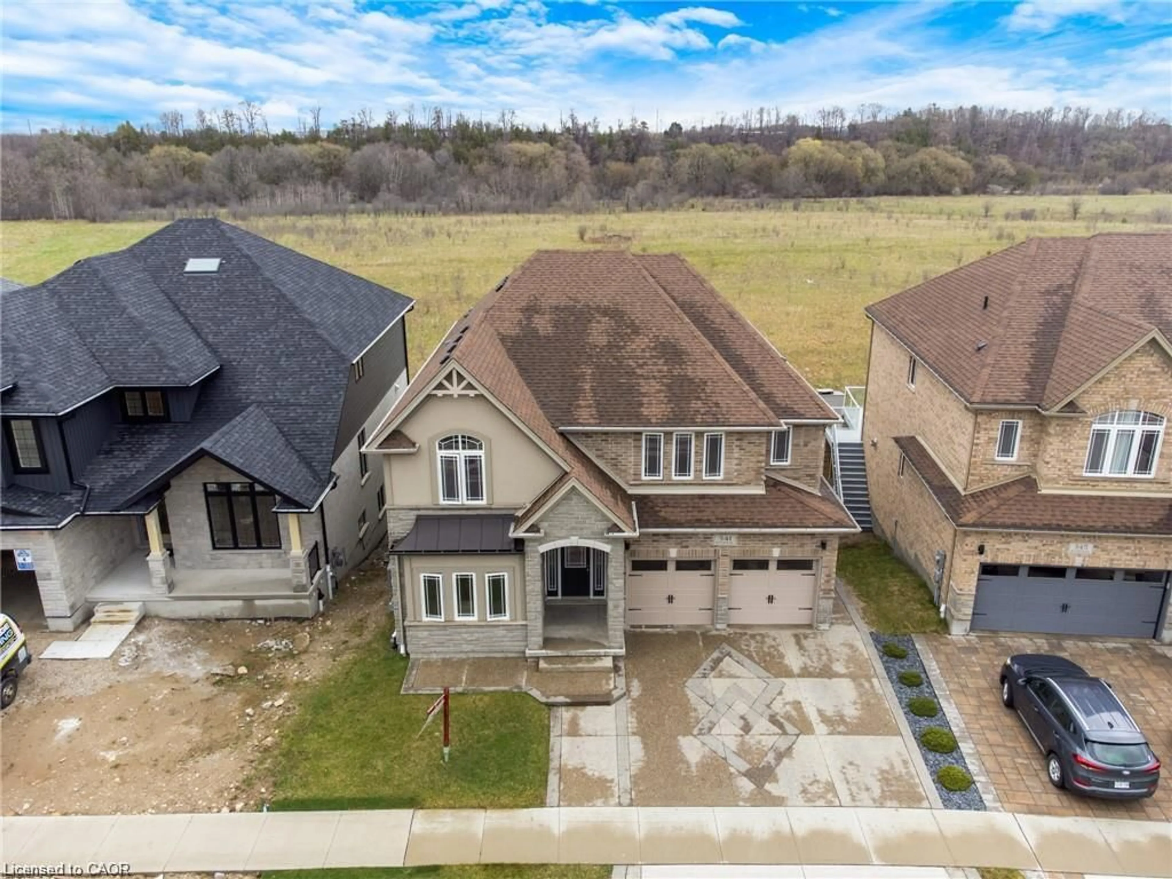 A pic from outside/outdoor area/front of a property/back of a property/a pic from drone, street for 341 Rivertrail Ave, Kitchener Ontario N2A 0K4