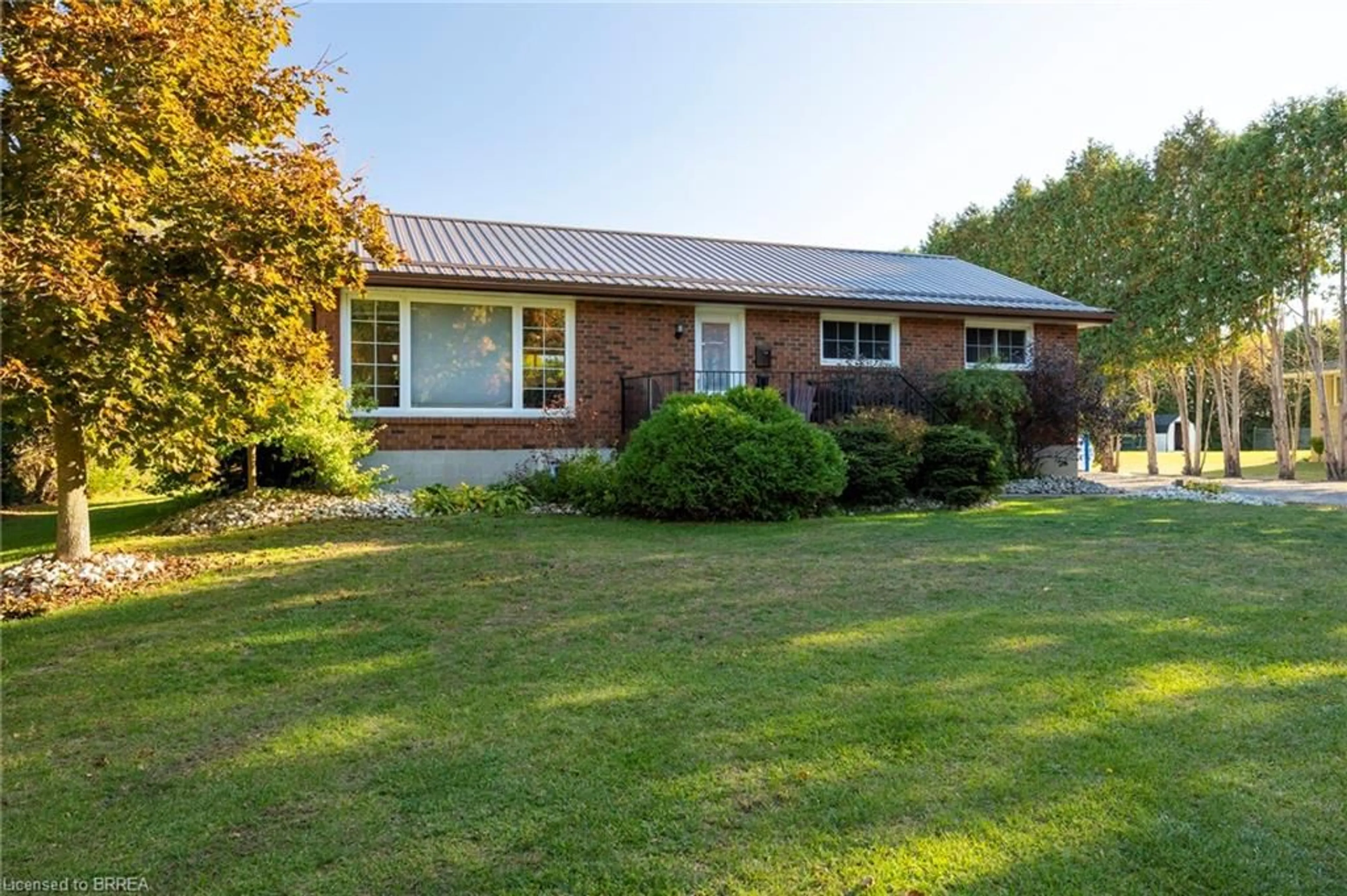 Home with brick exterior material, street for 976 Mcdowell Rd, Simcoe Ontario N3Y 4J9