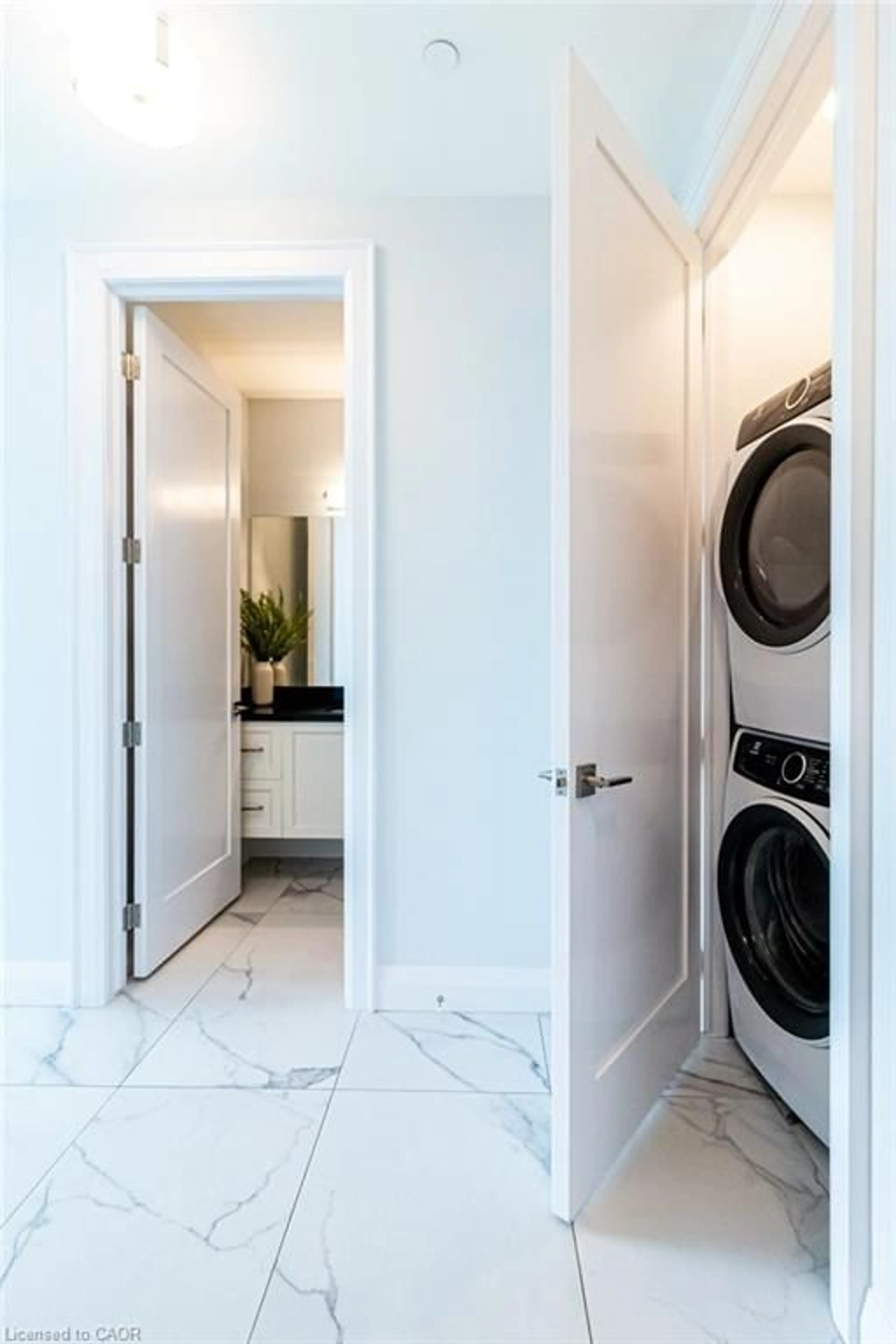 Laundry room for 101 Locke St #312, Hamilton Ontario L8R 2N2