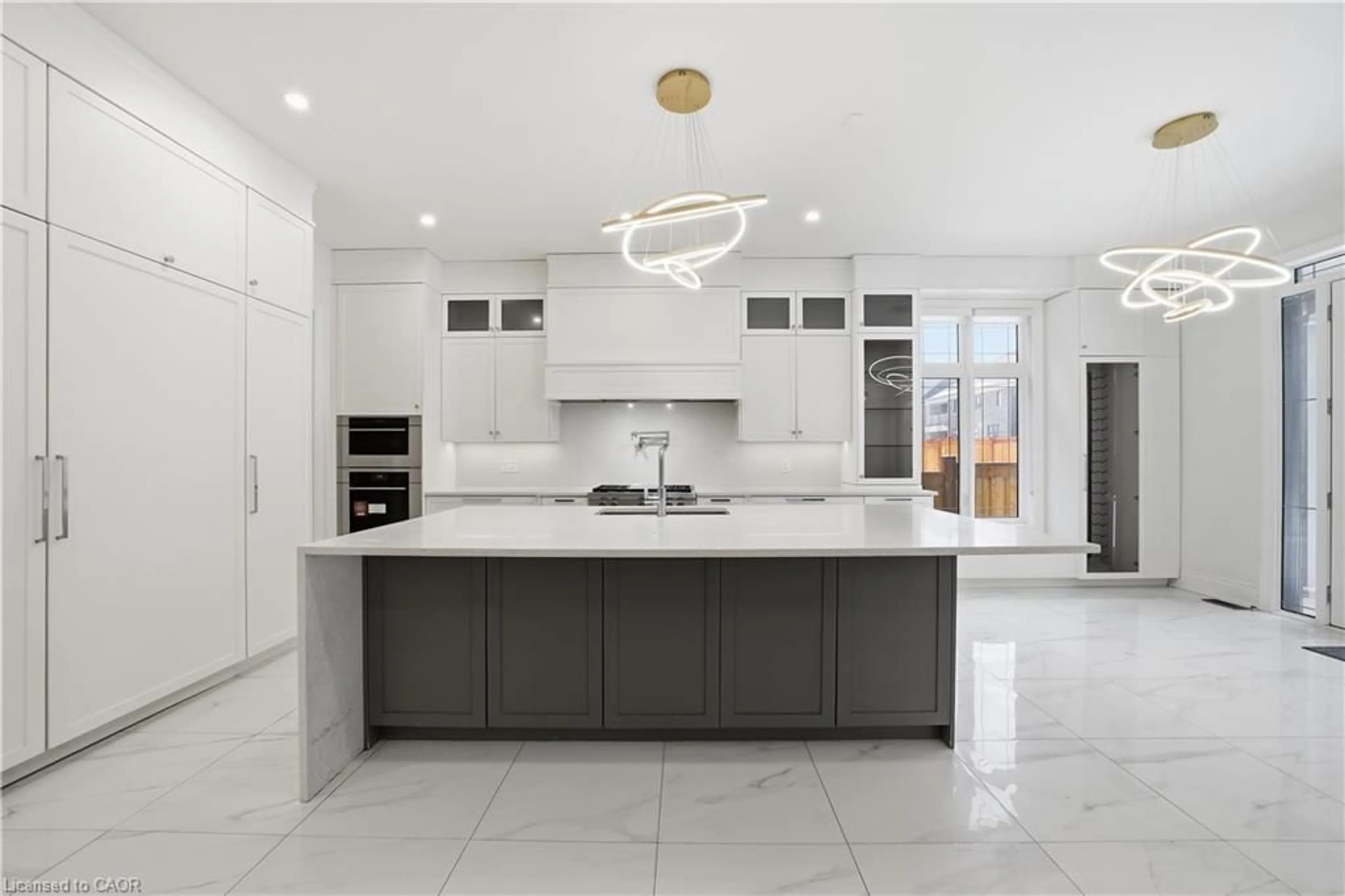 Contemporary kitchen, ceramic/tile floor for 101 Appleyard Ave, Kleinburg Ontario L4H 4N3