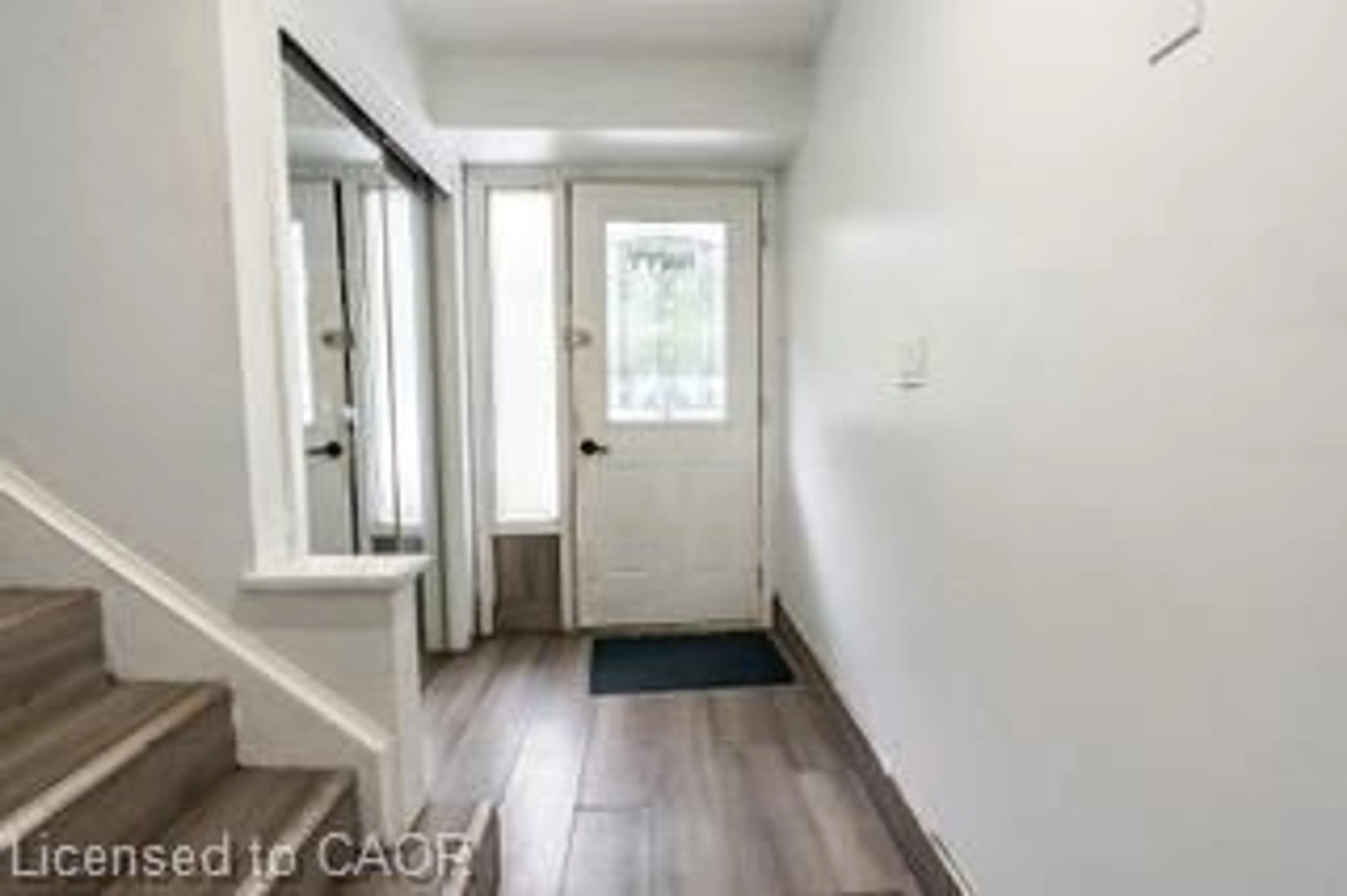 Indoor entryway for 357 Blair Rd, Cambridge Ontario N1S 2K3