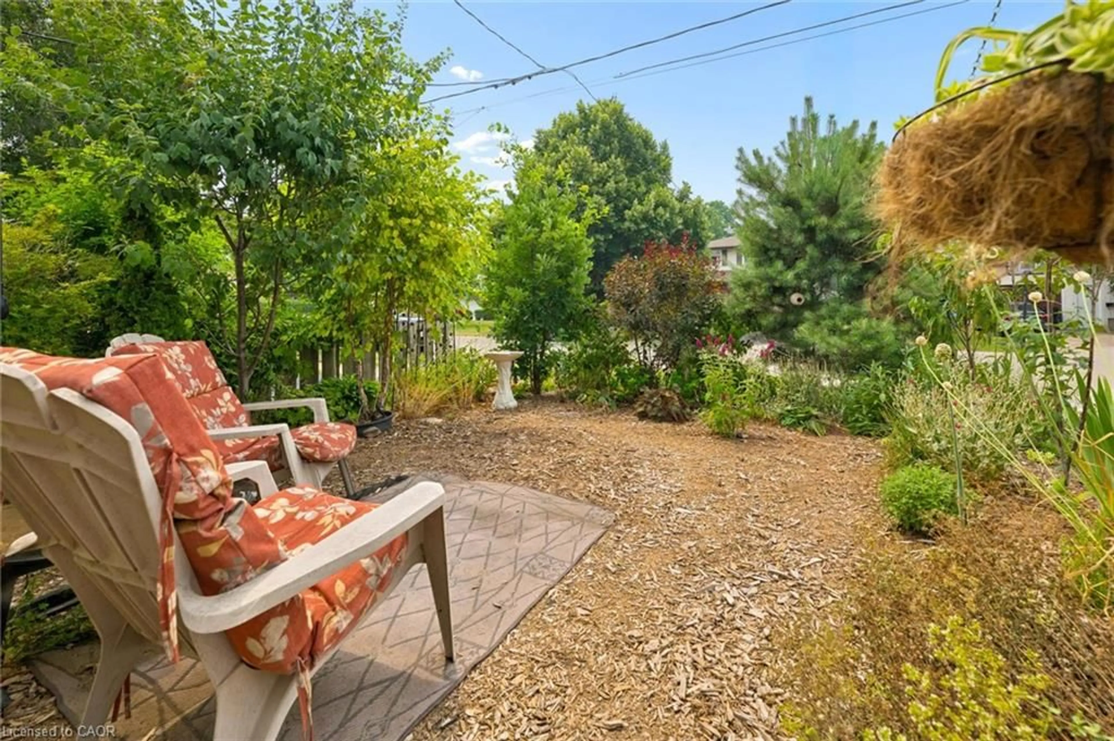 Patio, street for 476 Prospect Ave, Kitchener Ontario N2A 1E1