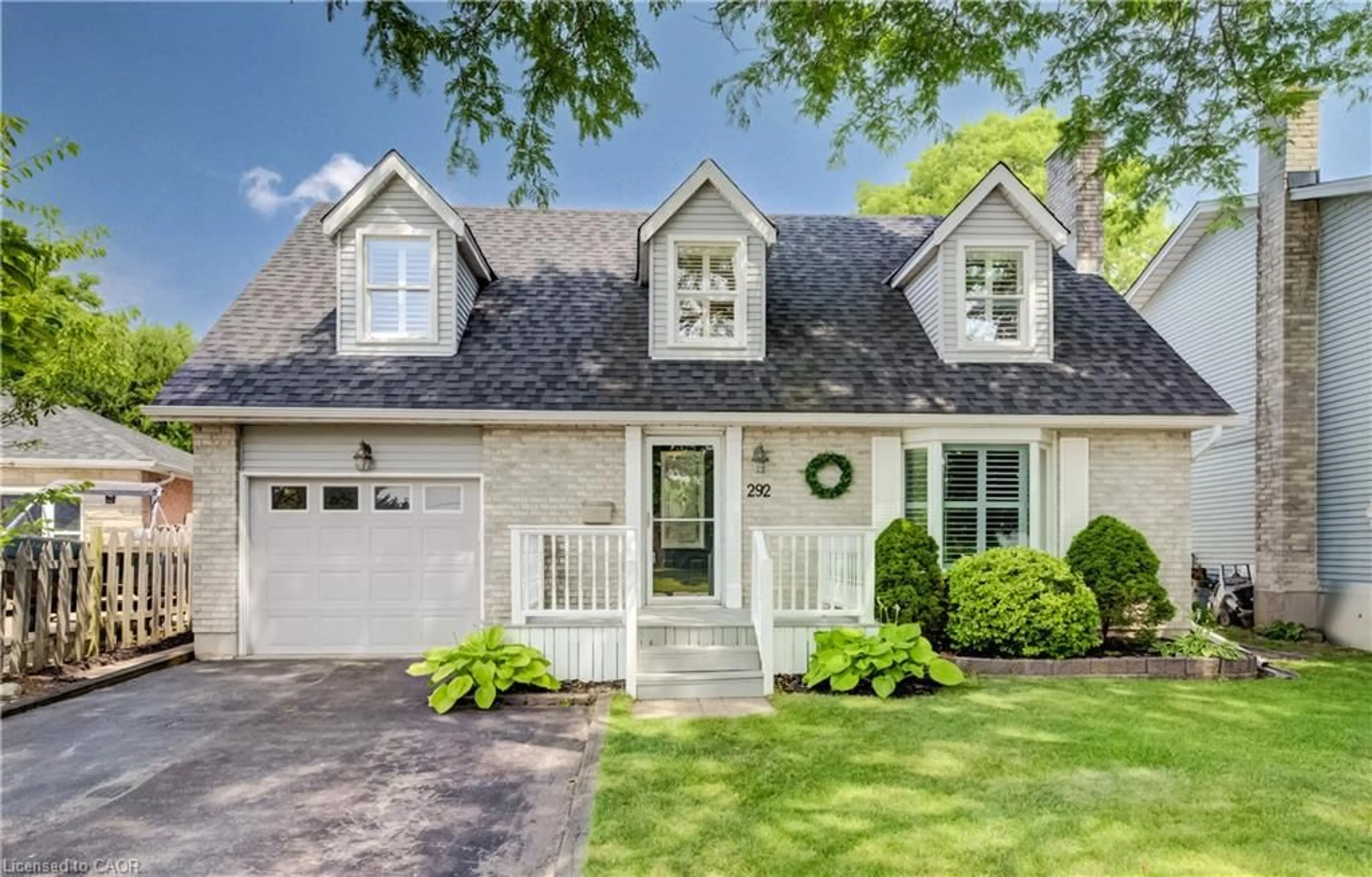 Home with brick exterior material, street for 292 Grand Ridge Dr, Cambridge Ontario N1S 4X1
