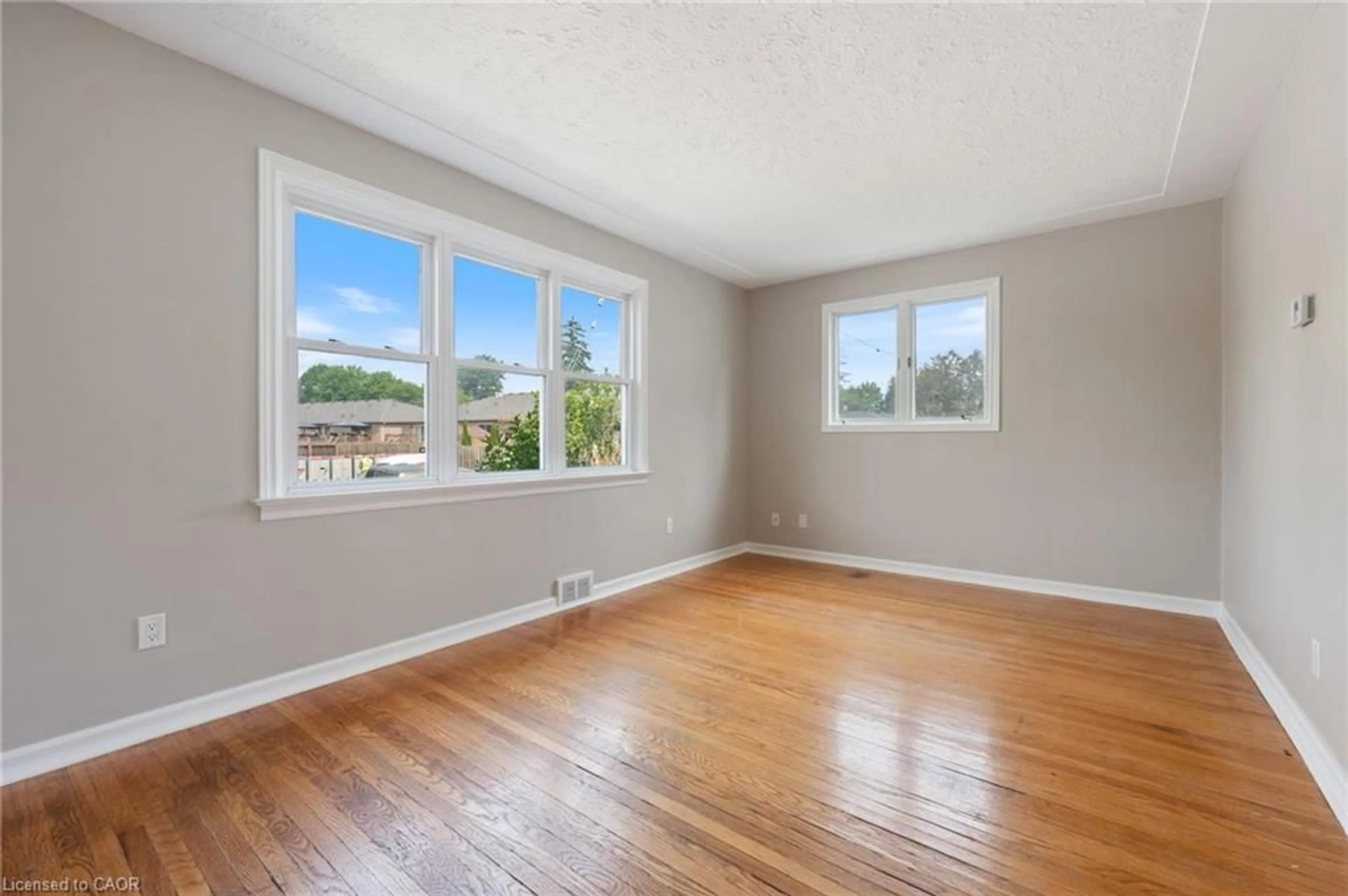A pic of a room for 339 Colborne St, Simcoe Ontario N3Y 3V7