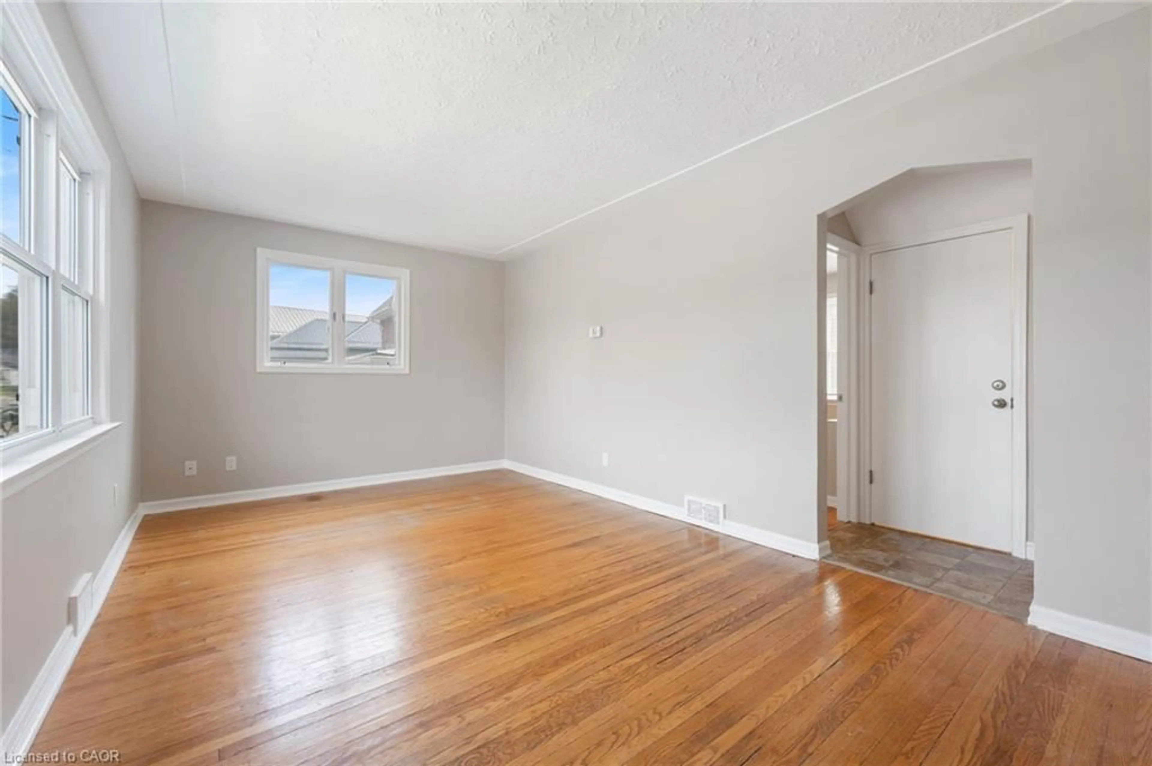 A pic of a room for 339 Colborne St, Simcoe Ontario N3Y 3V7