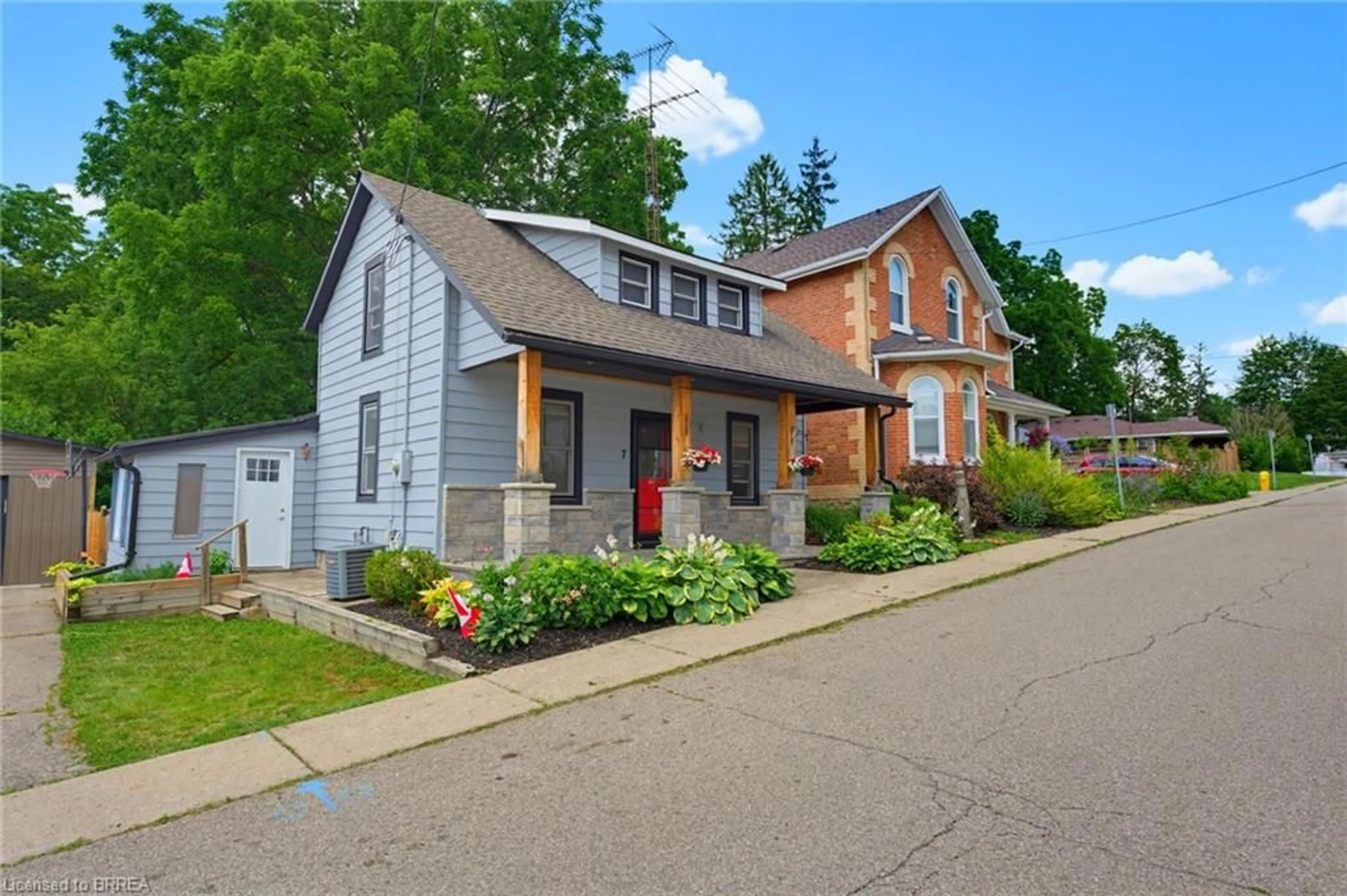 Home with brick exterior material, street for 7 Lorimer St, St. George Ontario N0E 1N0