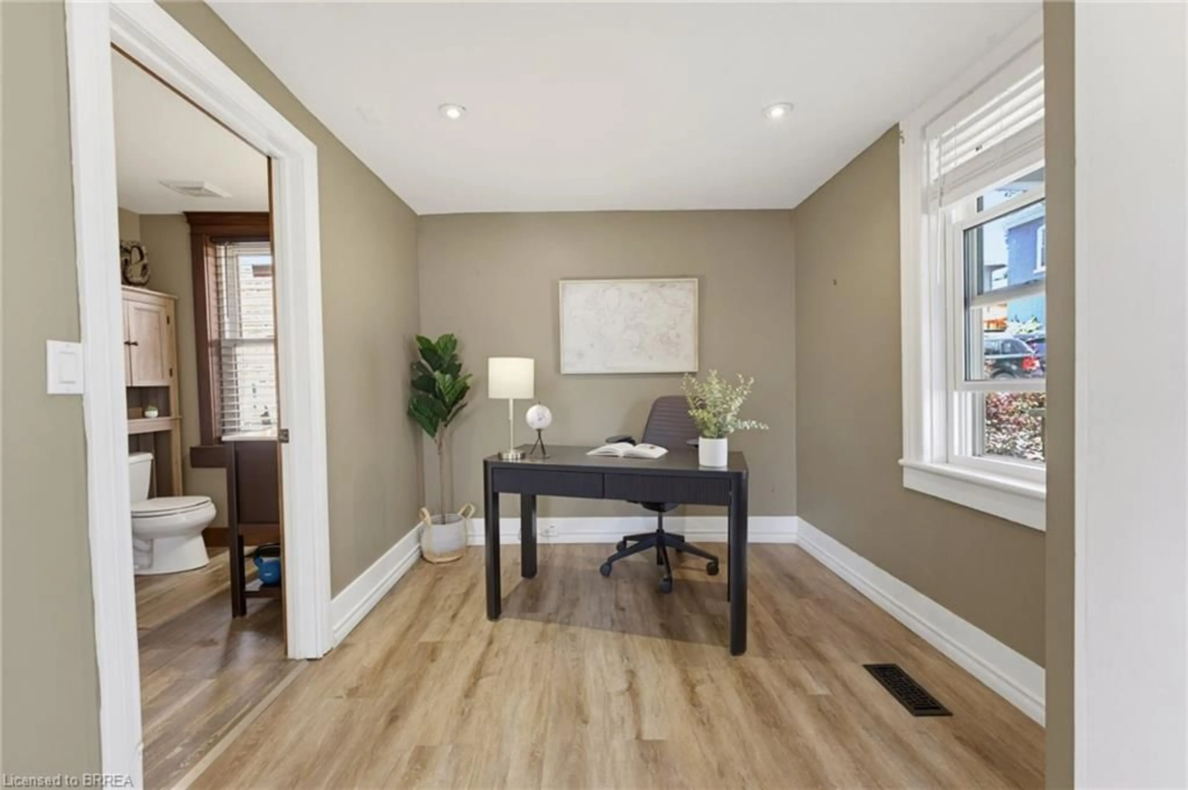 Unknown for 7 Lorimer St, St. George Ontario N0E 1N0
