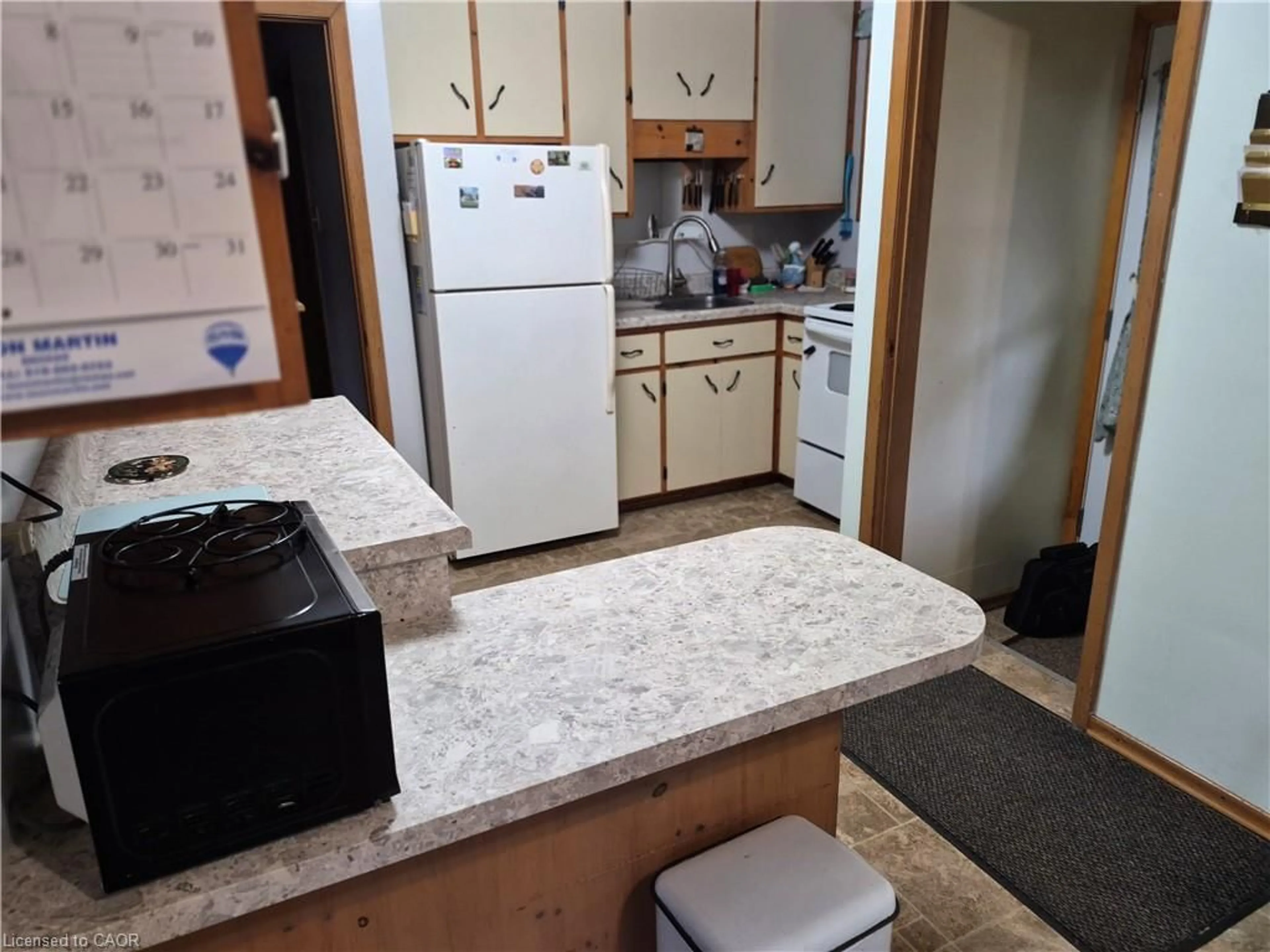 Standard kitchen, unknown for 26 Meadowlark Rd, Elmira Ontario N3B 1V1