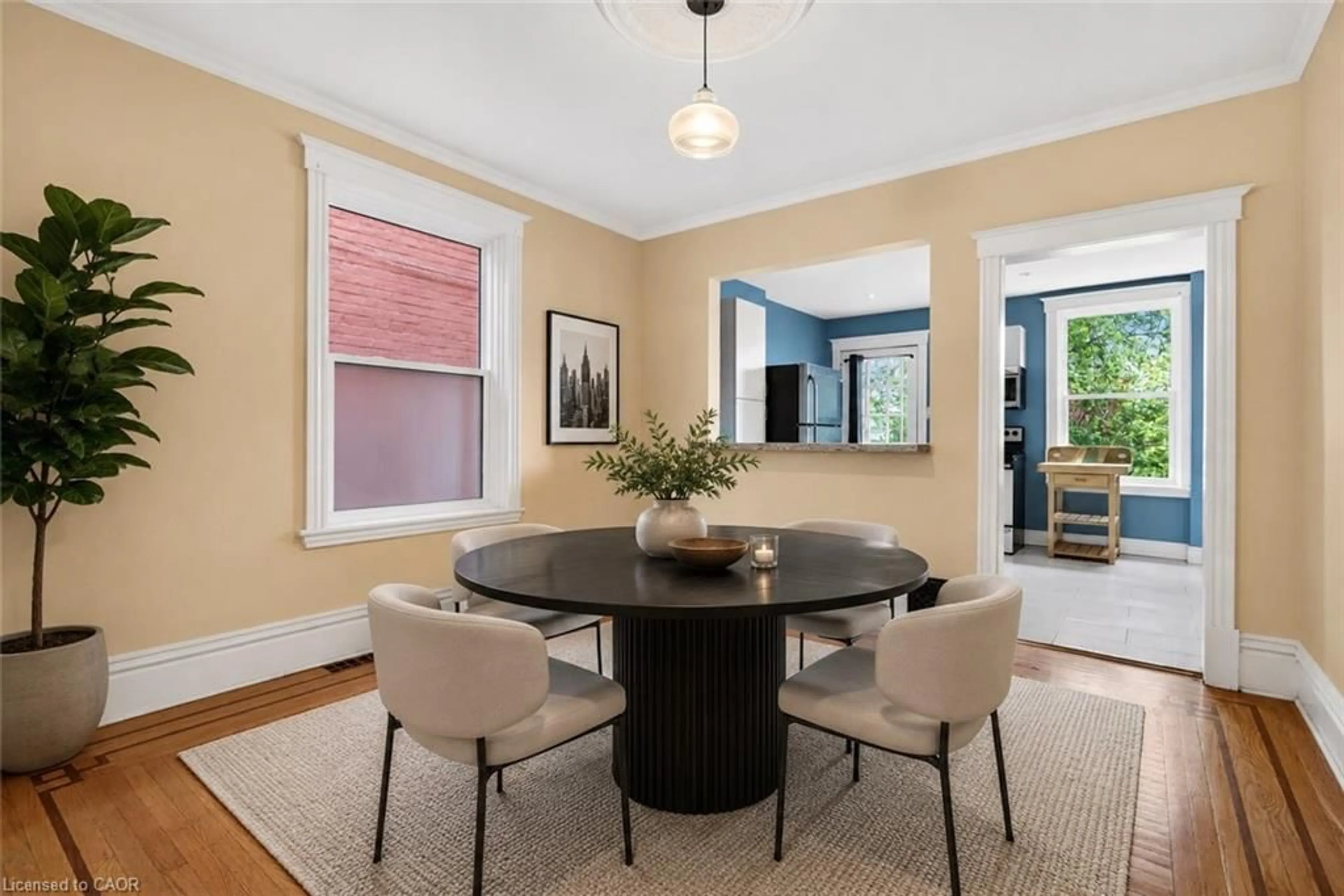 Dining room, unknown for 520 John St, Hamilton Ontario L8L 4R8