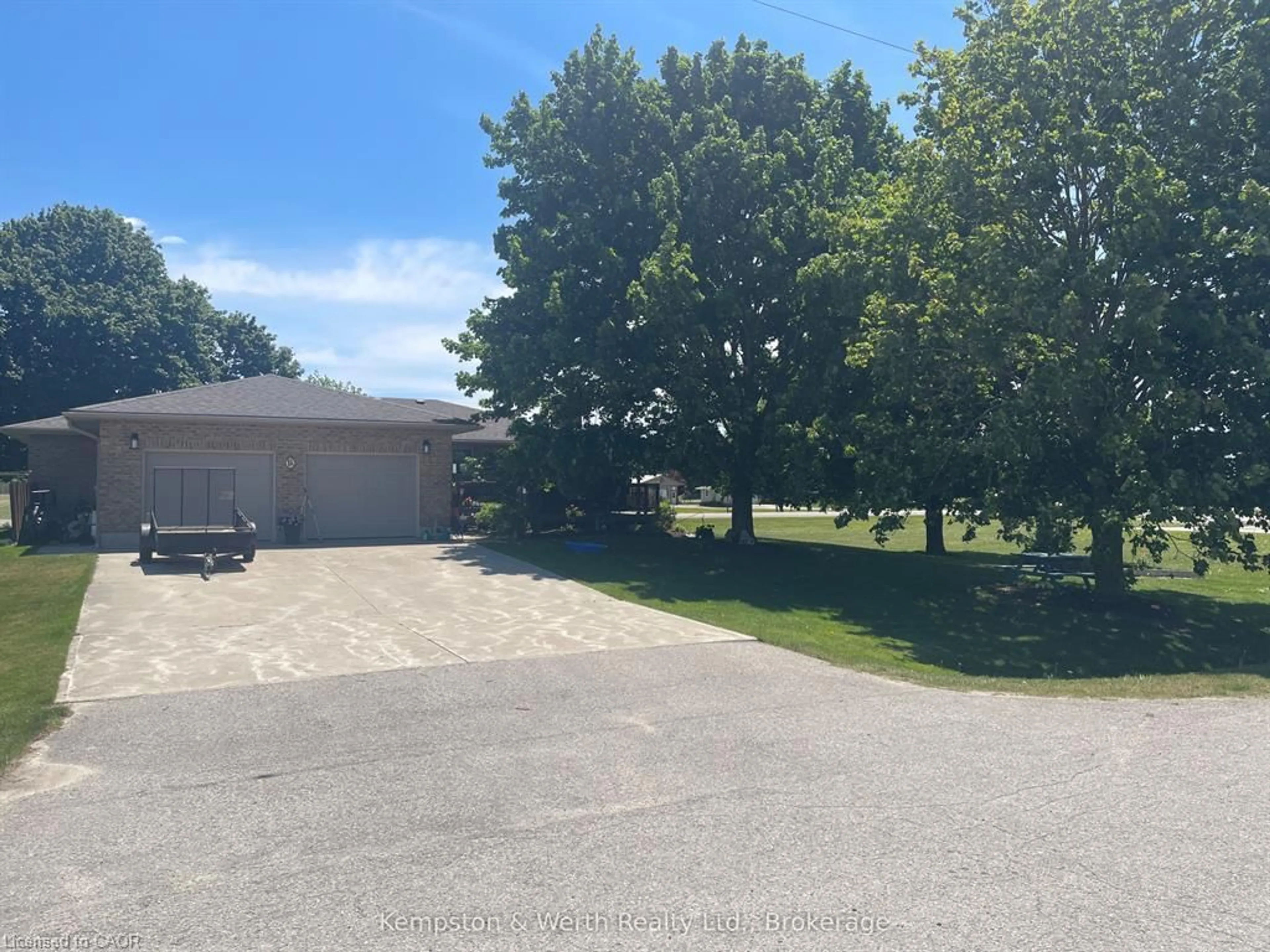 A pic from outside/outdoor area/front of a property/back of a property/a pic from drone, street for 1A Crawford St, Wingham Ontario N0G 2W0