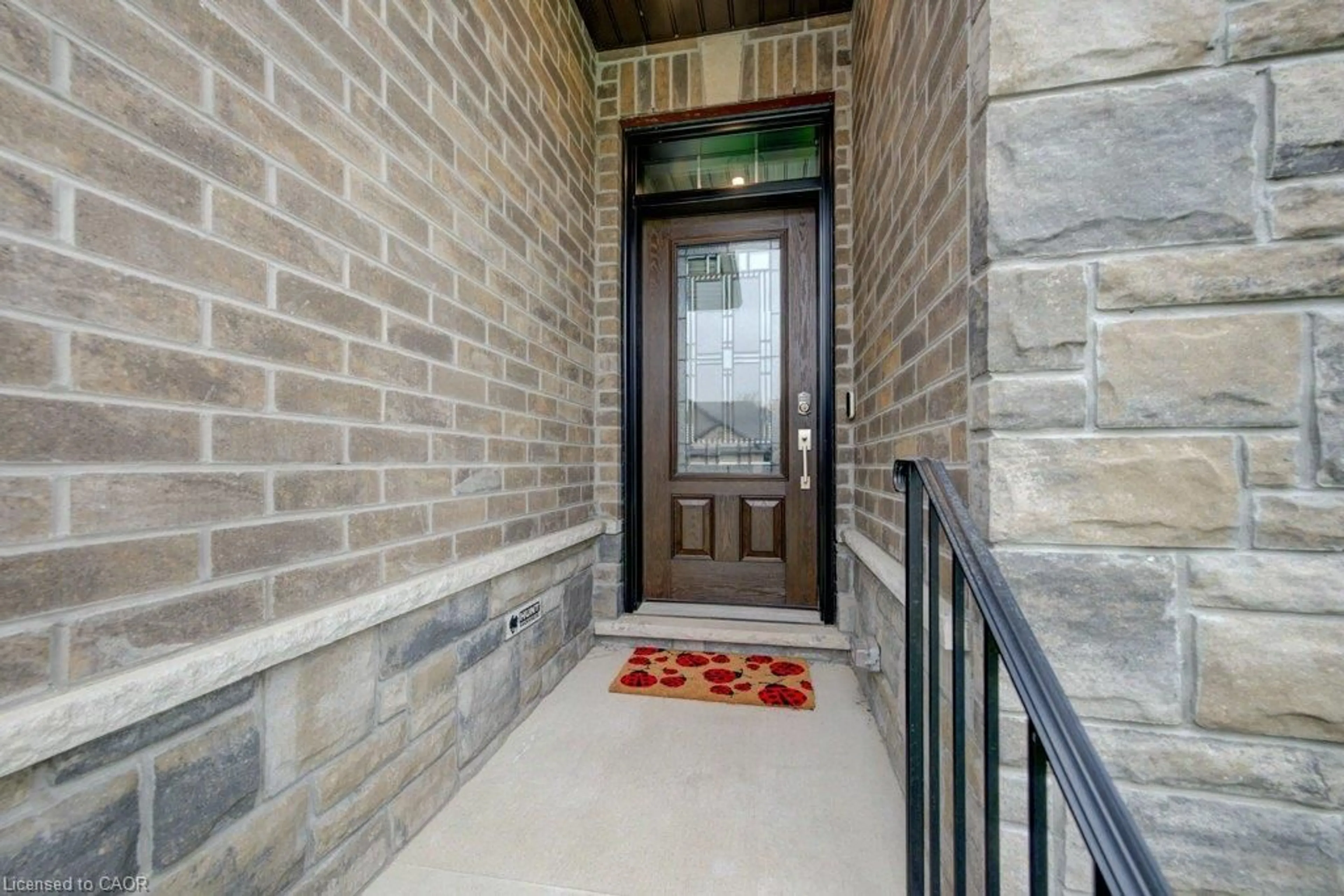 Indoor entryway for 15 Matheson Cres, Innerkip Ontario N0J 1M0