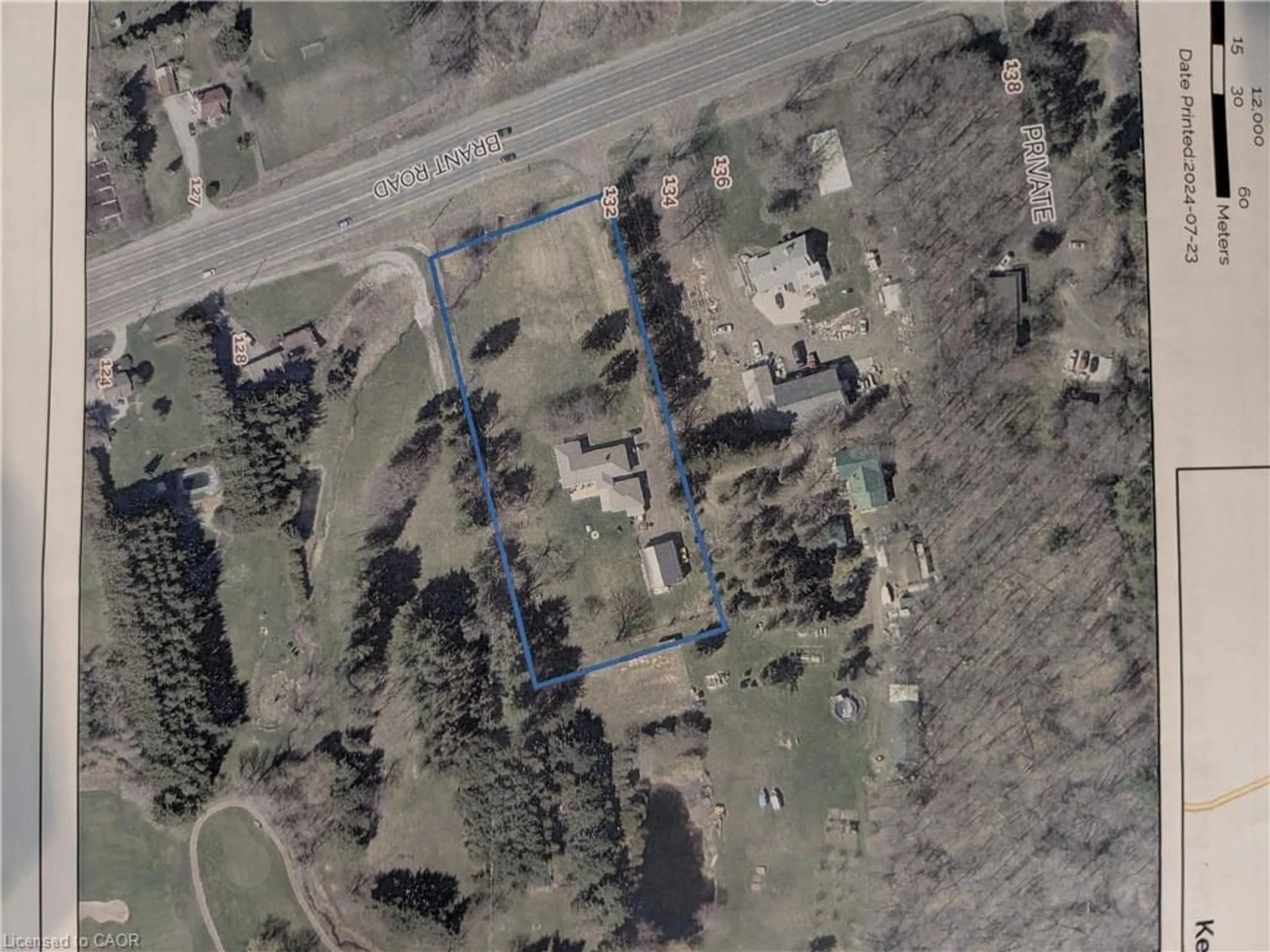 A pic from outside/outdoor area/front of a property/back of a property/a pic from drone, street for 127 Brant Rd, Paris Ontario N3L 3E1