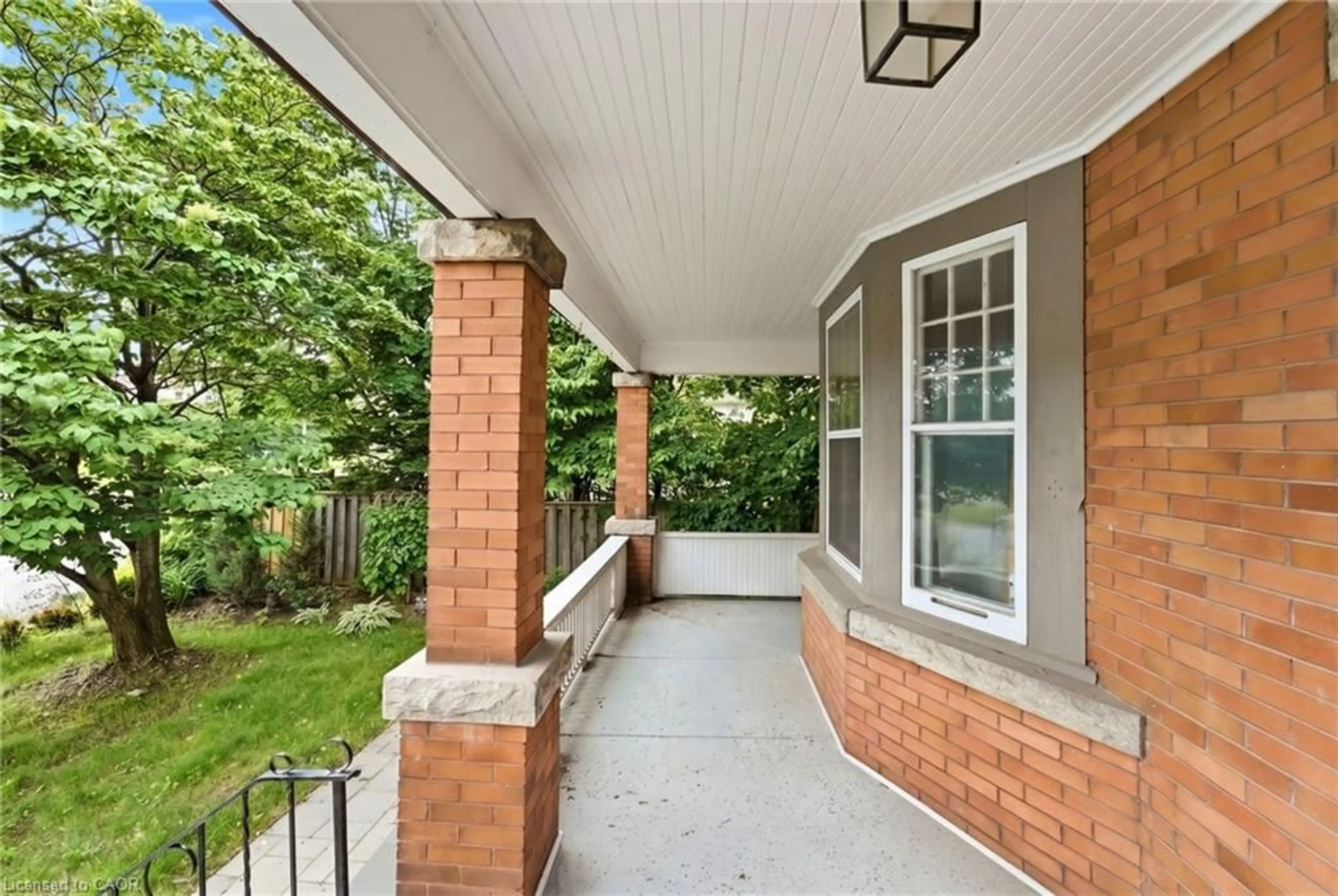 Unknown for 1031 Carling Ave, Ottawa Ontario K1Y 4E8