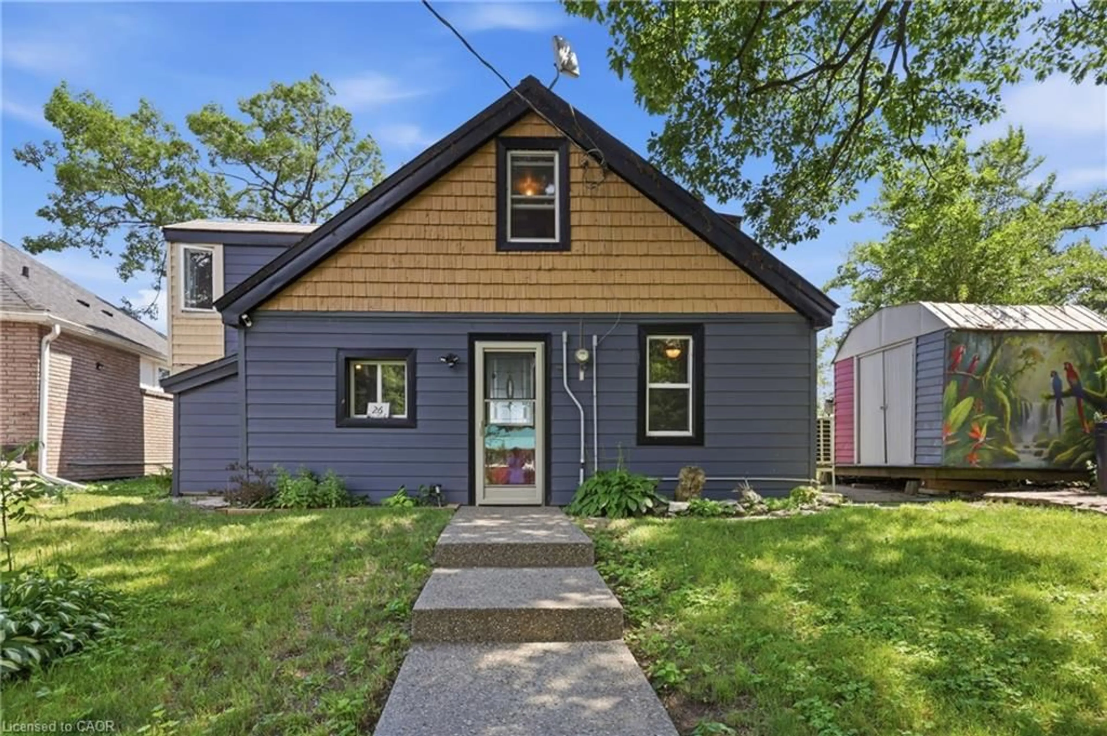Home with vinyl exterior material, street for 26 Lake Rd, Selkirk Ontario N0A 1P0