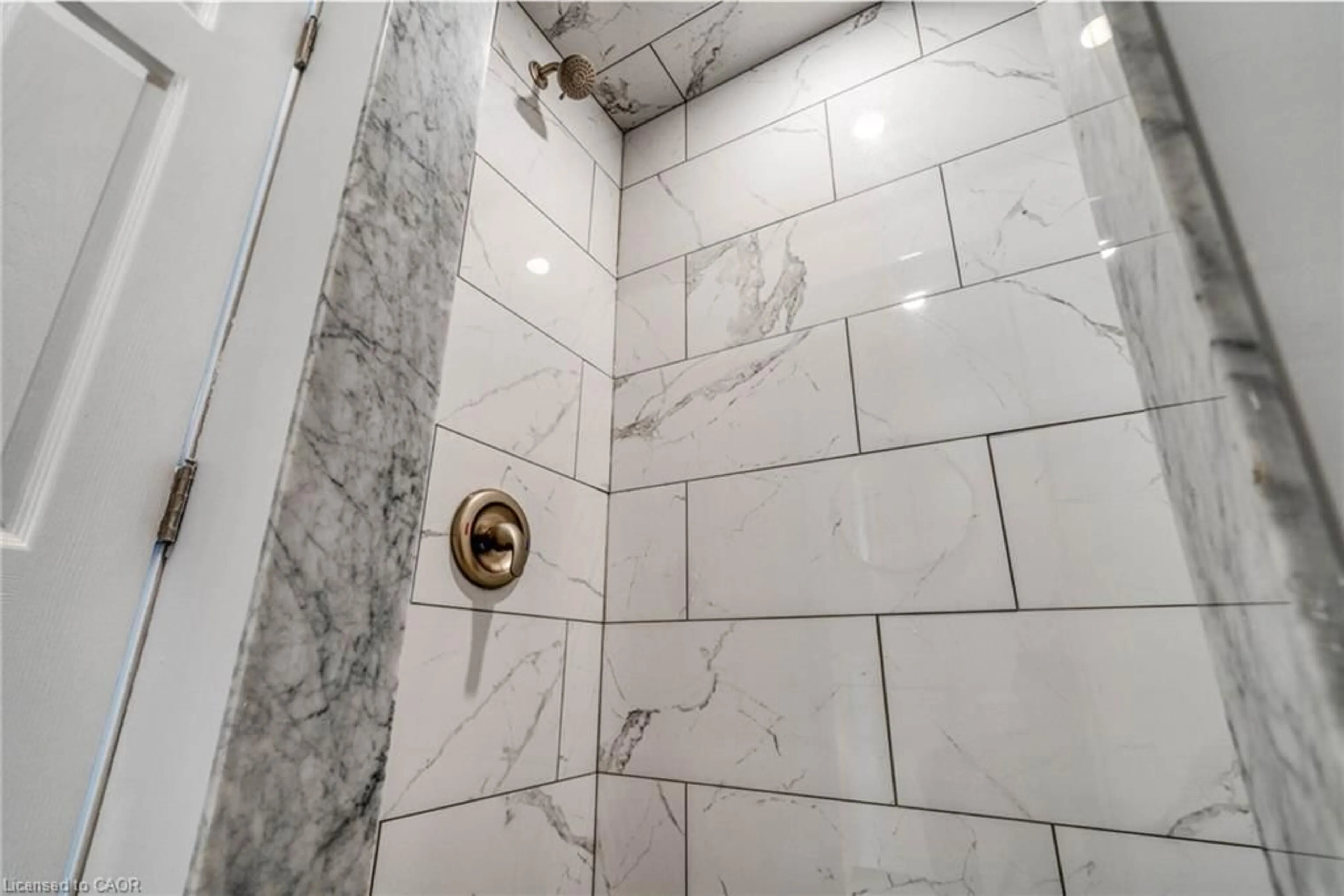 Contemporary bathroom, ceramic/tile floor for 23 Gibson Ave, Hamilton Ontario L8L 6J4