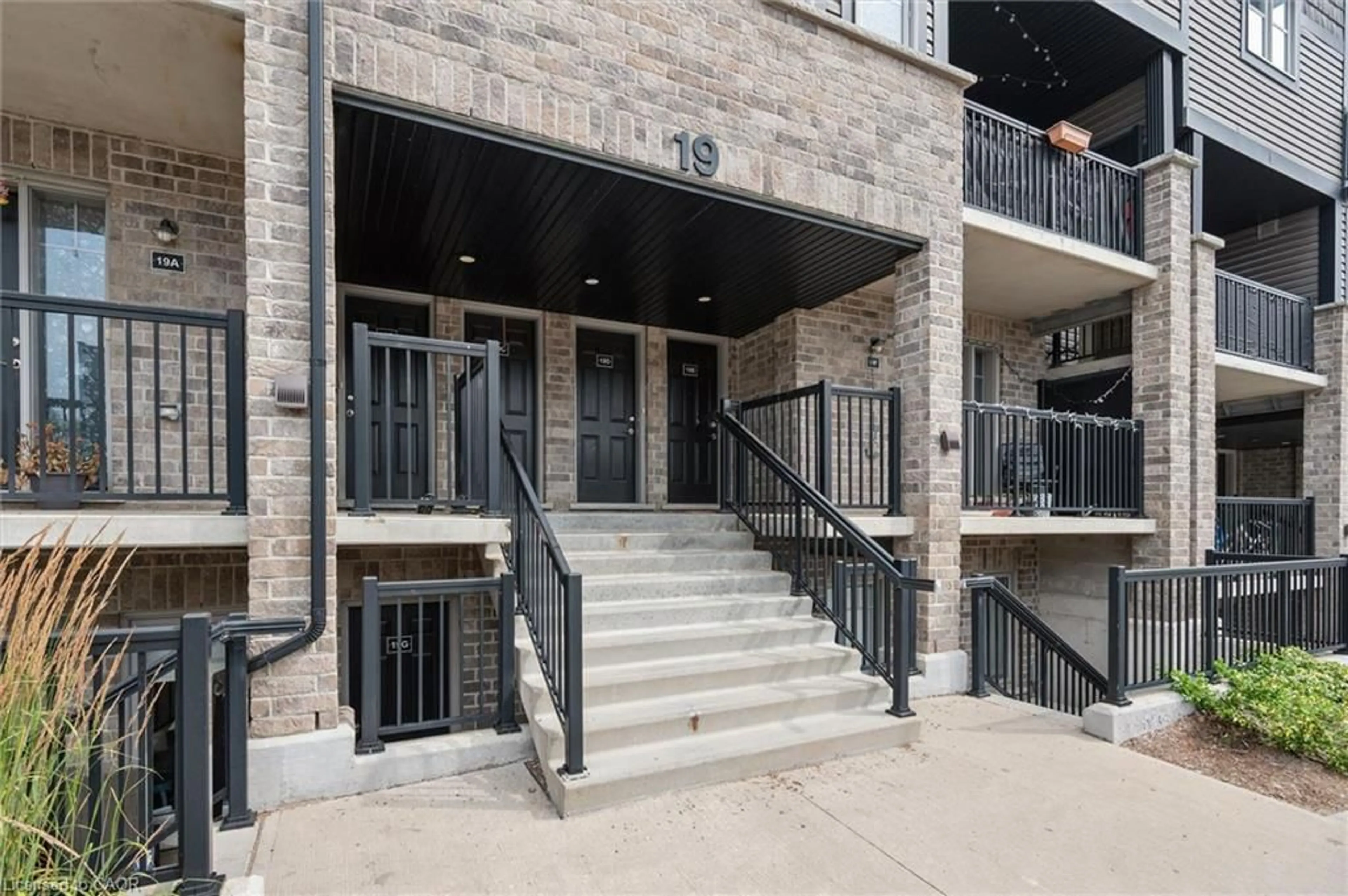 Unknown for 1989 Ottawa St #19D, Kitchener Ontario N2E 0G7