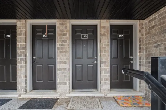 1989 Ottawa St #19D, Kitchener 5