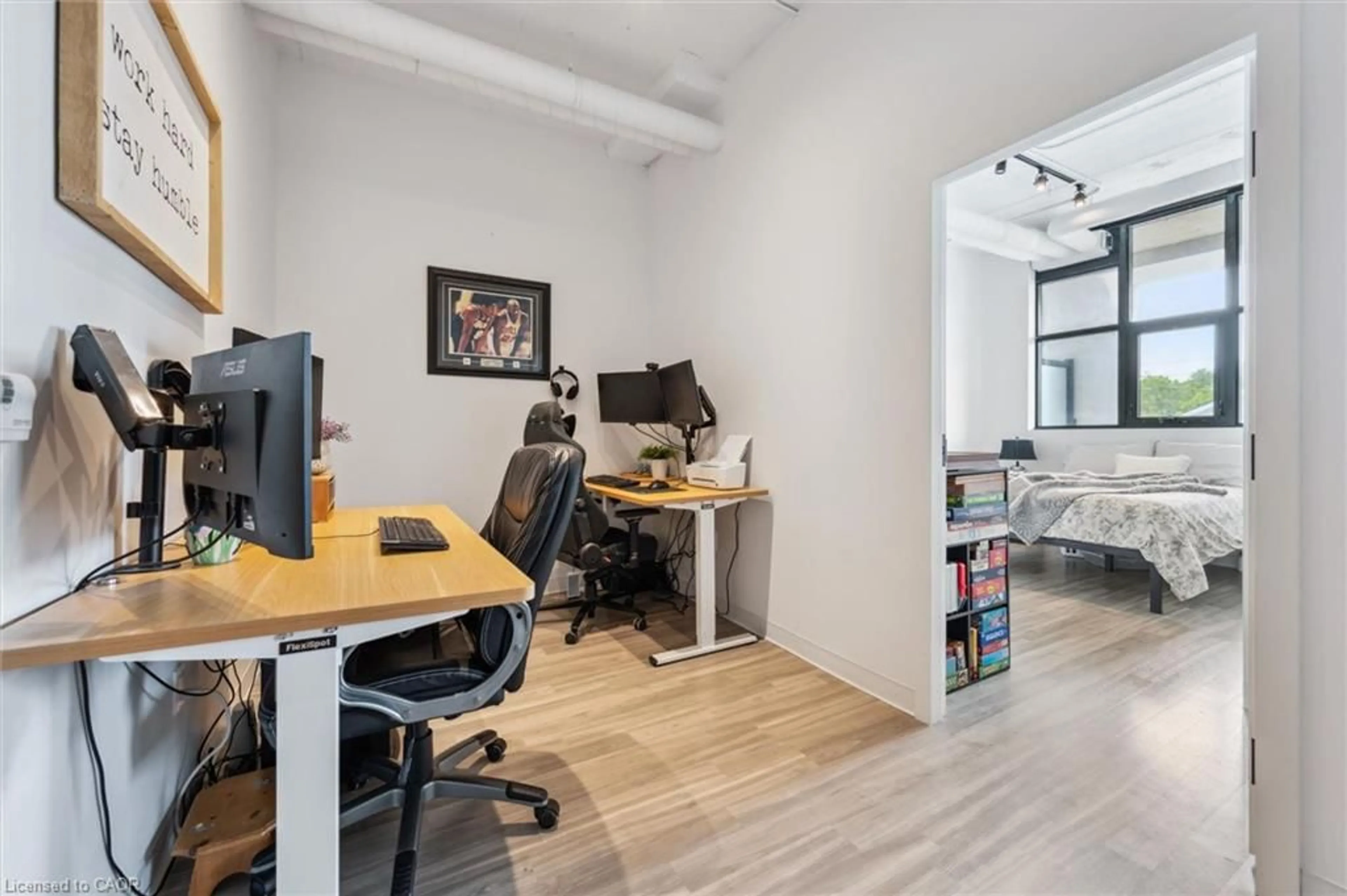 A pic of a room for 120 Huron St #218, Guelph Ontario N1E 0T8