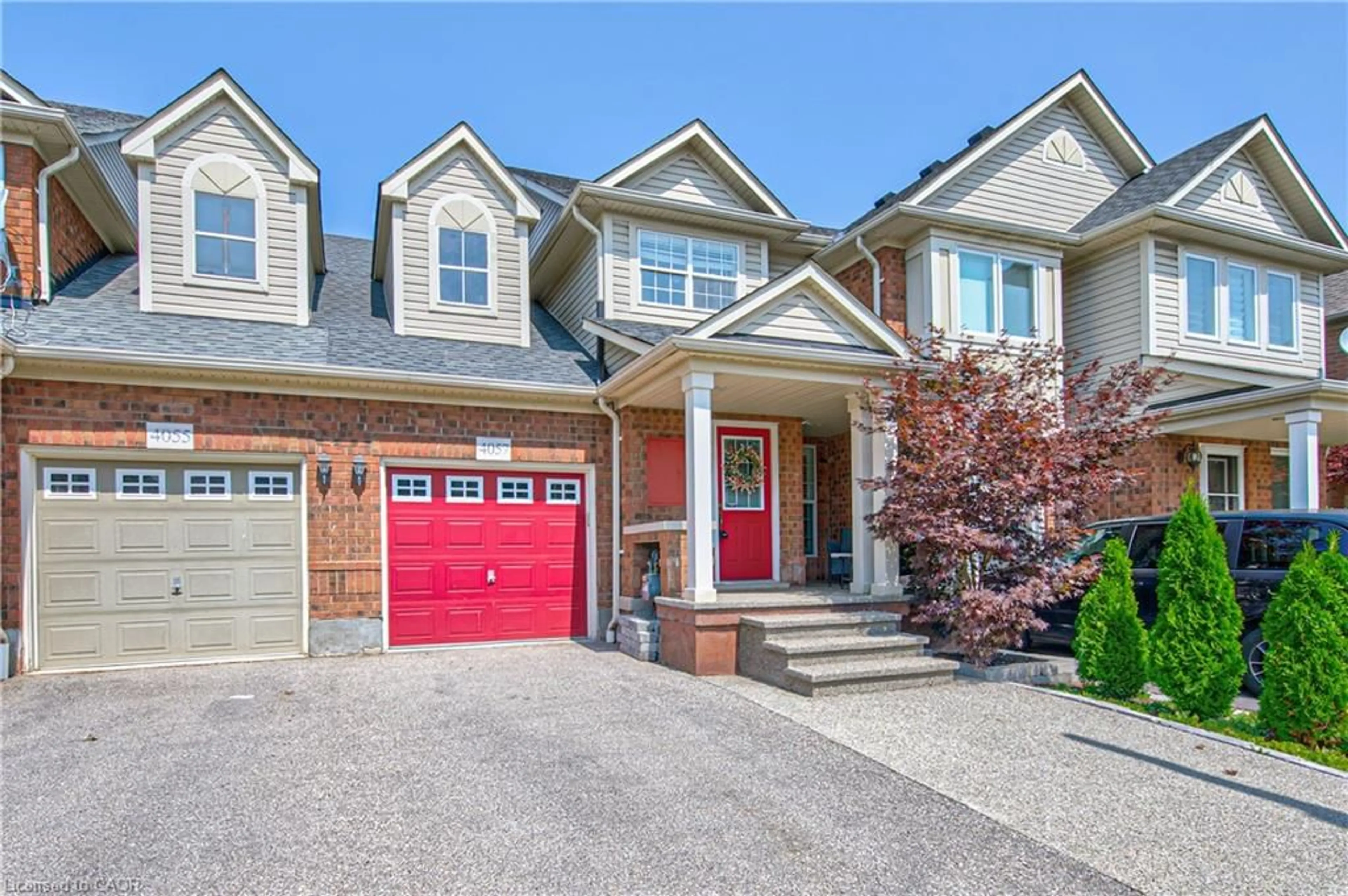 Home with brick exterior material, street for 4057 Donnic Dr, Burlington Ontario L7M 0A5