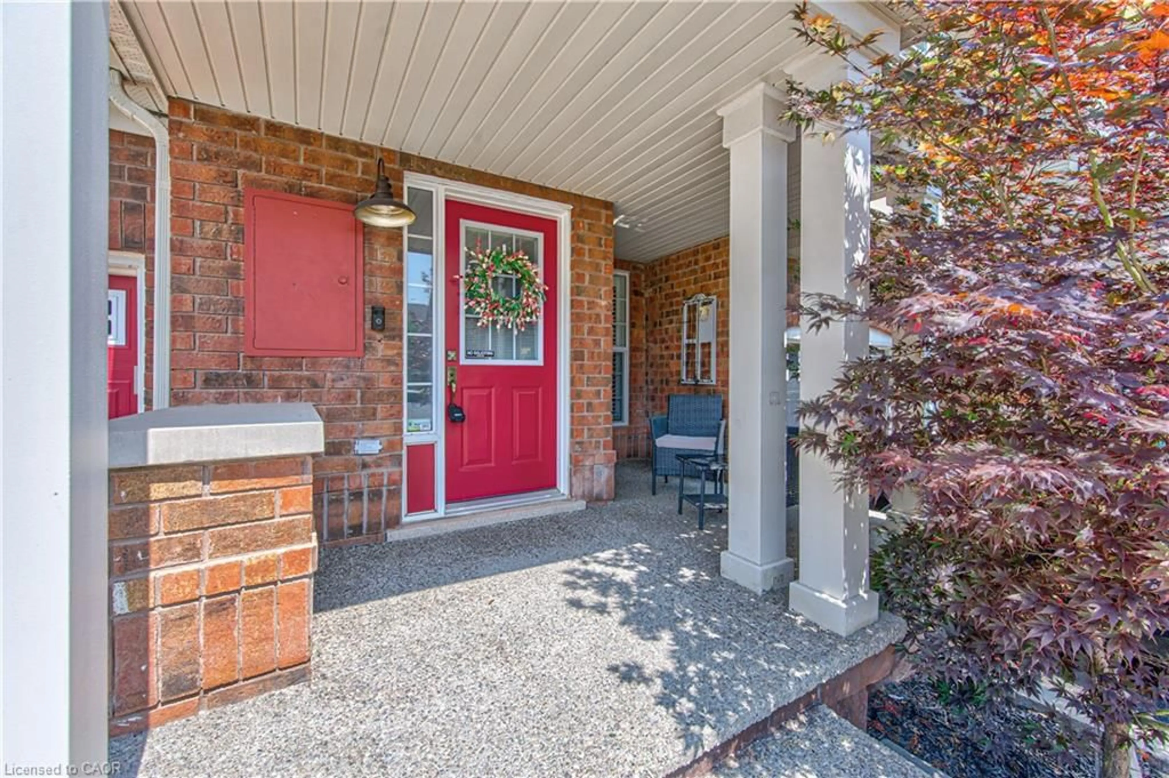 Indoor entryway for 4057 Donnic Dr, Burlington Ontario L7M 0A5