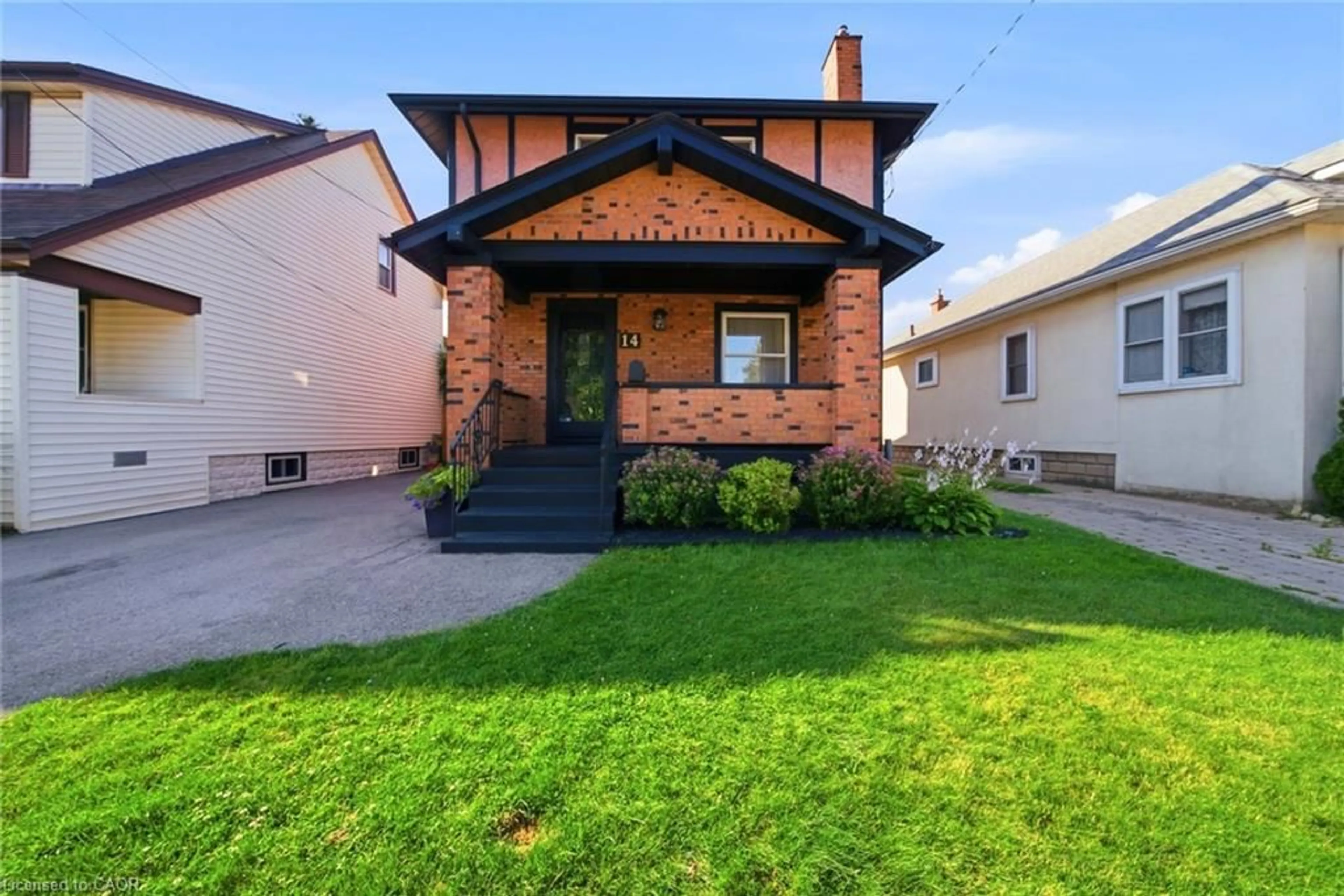 Home with brick exterior material, street for 14 Albert St, St. Catharines Ontario L2R 2G7
