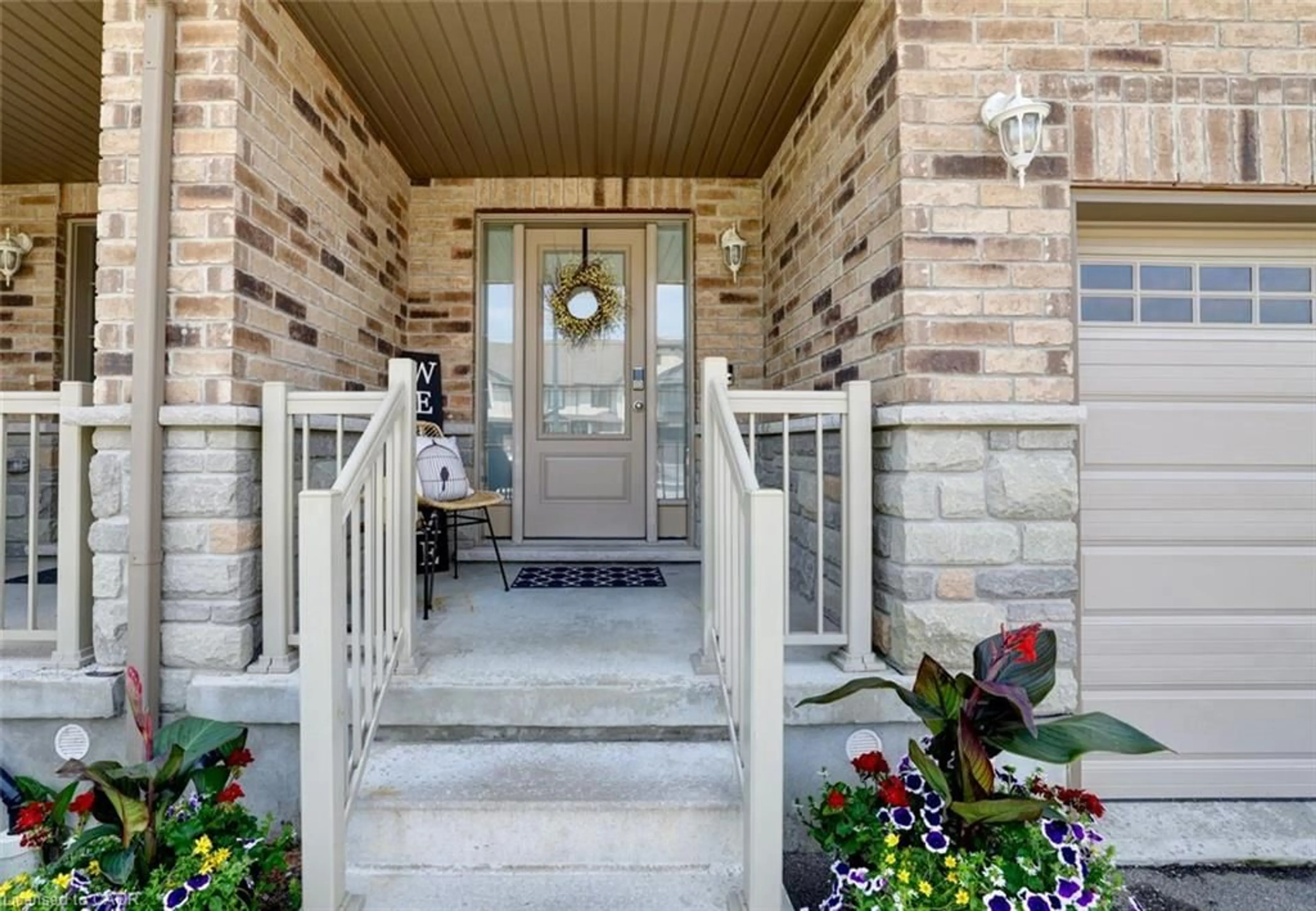 Indoor entryway for 155 William St, Waterloo Ontario N2B 0C2