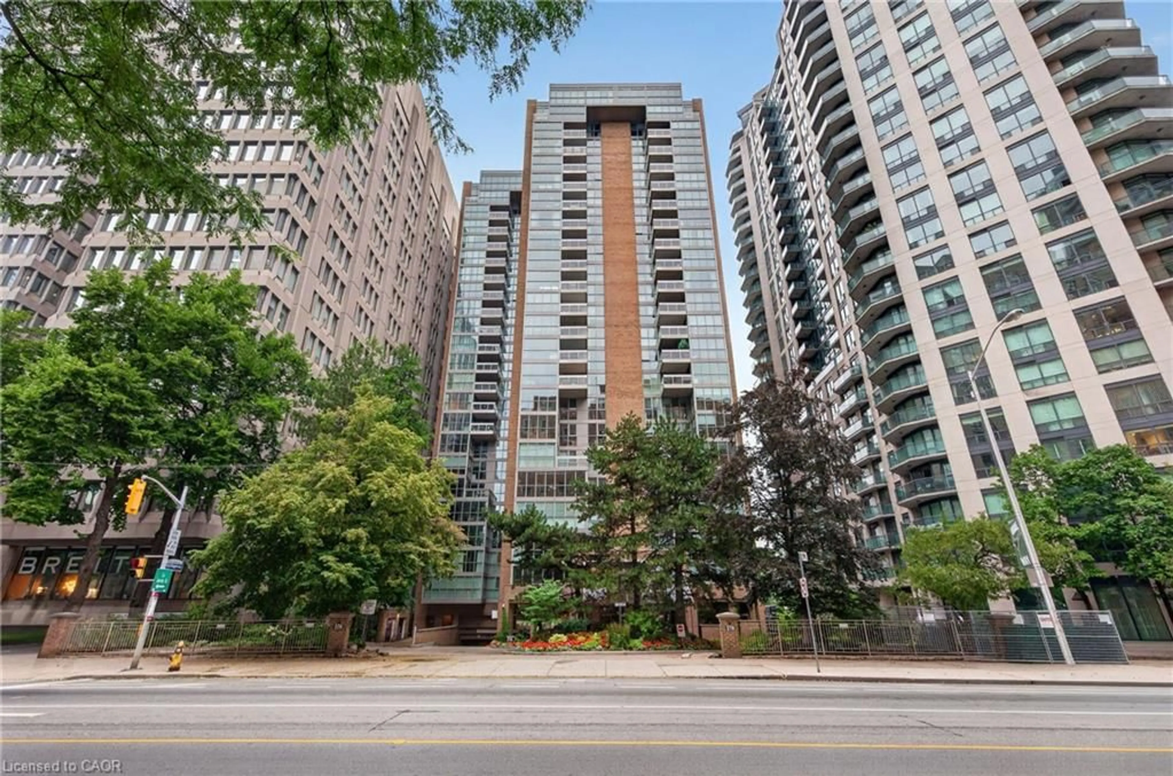 Indoor foyer for 278 Bloor St #2301, Toronto Ontario M4W 3M4
