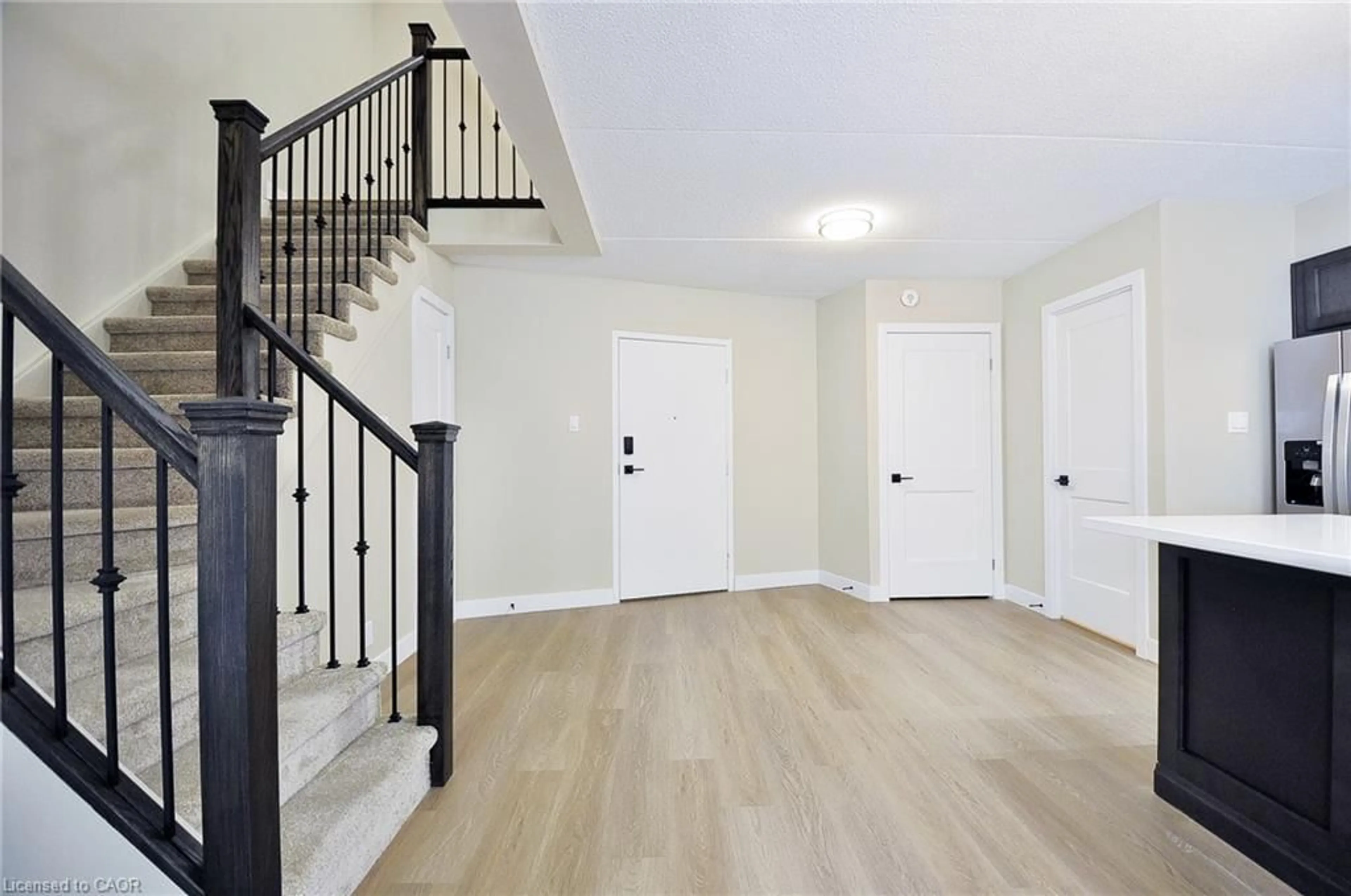 Indoor entryway for 40 Tannery St #260, Cambridge Ontario N3C 2B9
