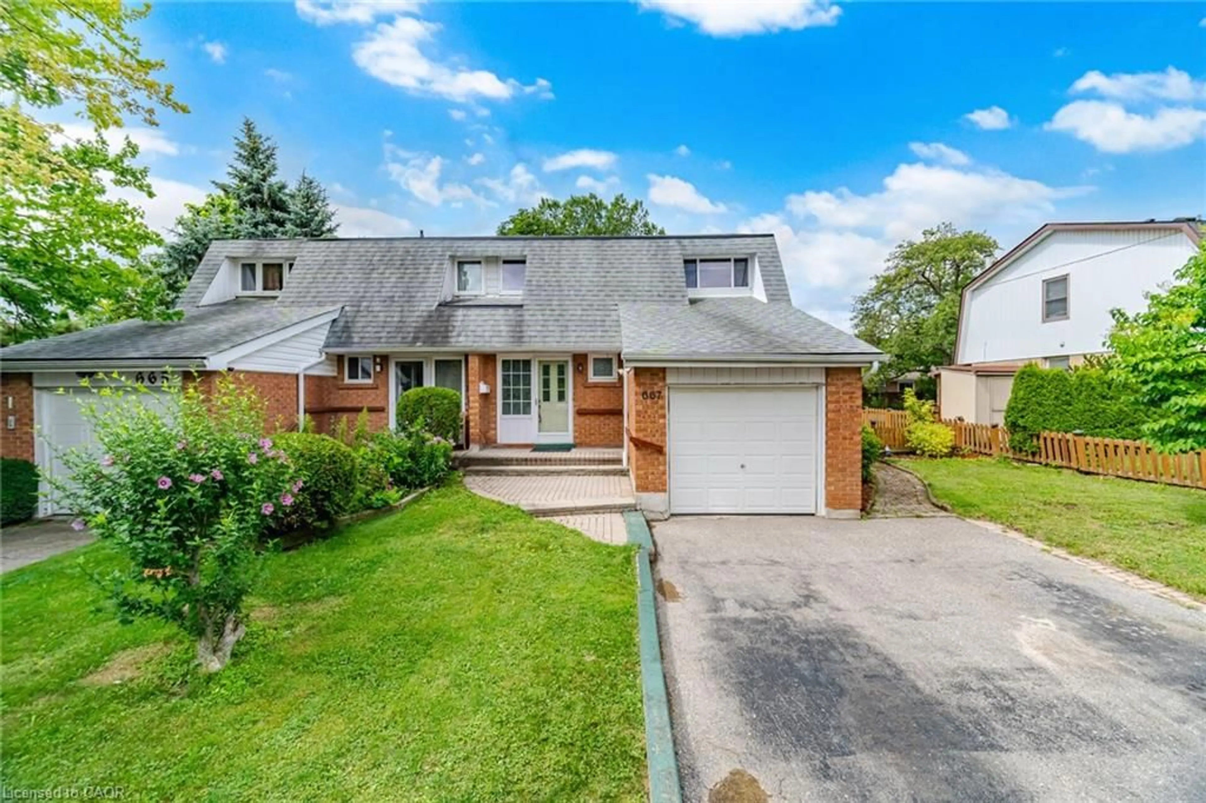 Unknown for 667 Green Meadow Cres, Mississauga Ontario L5A 2V3