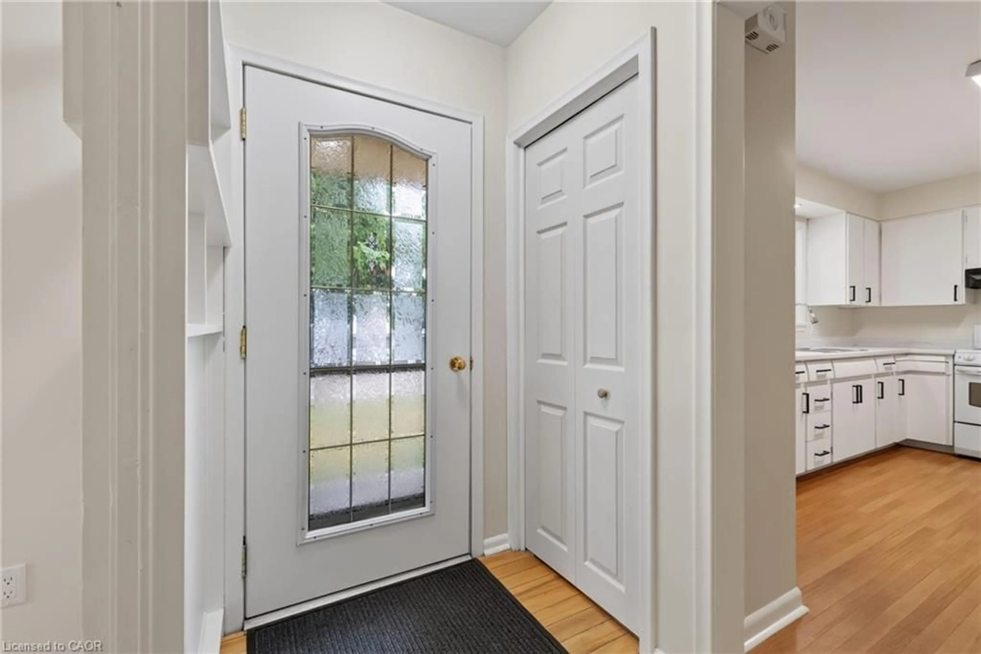 Indoor entryway for 161 Catherine St, Wingham Ontario N0G 2W0