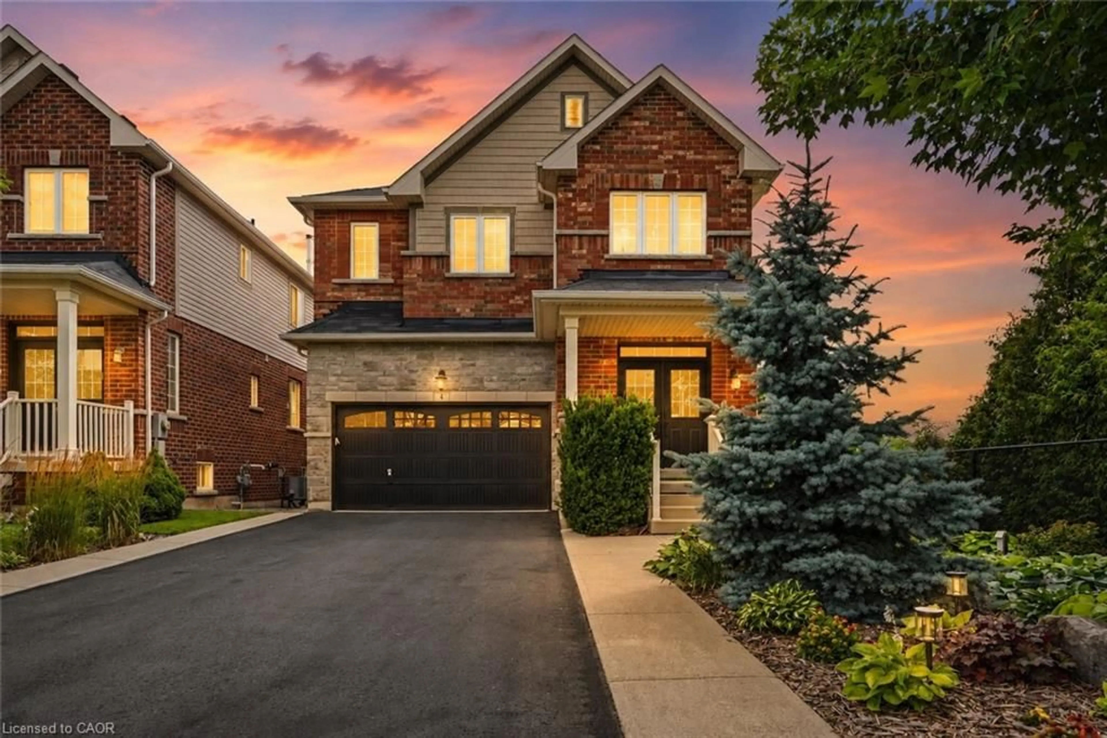 Home with brick exterior material, street for 4 Bousfield Crt, Waterdown Ontario L8B 0T3
