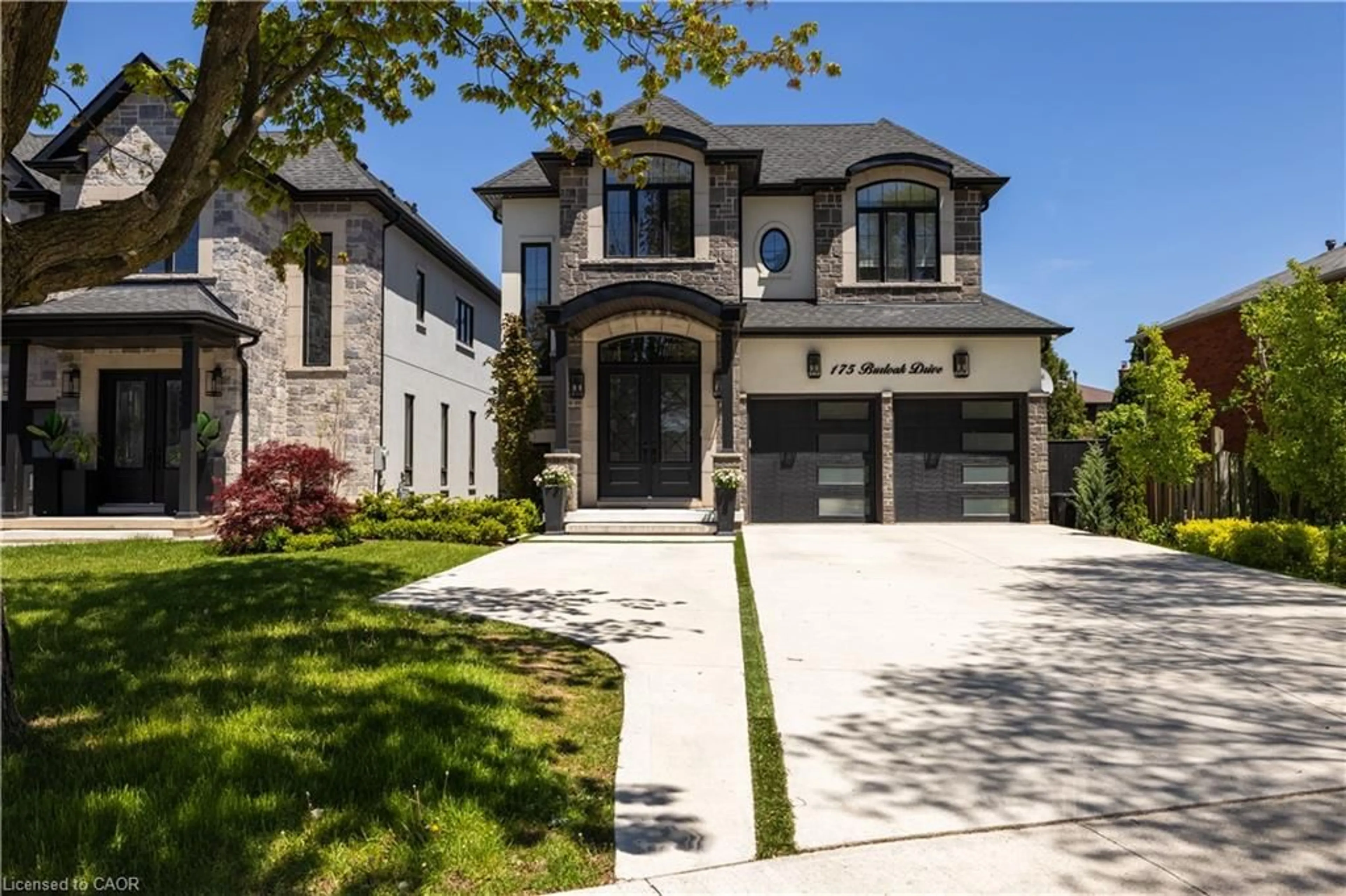 Home with brick exterior material, street for 175 Burloak Dr, Oakville Ontario L6L 6E6