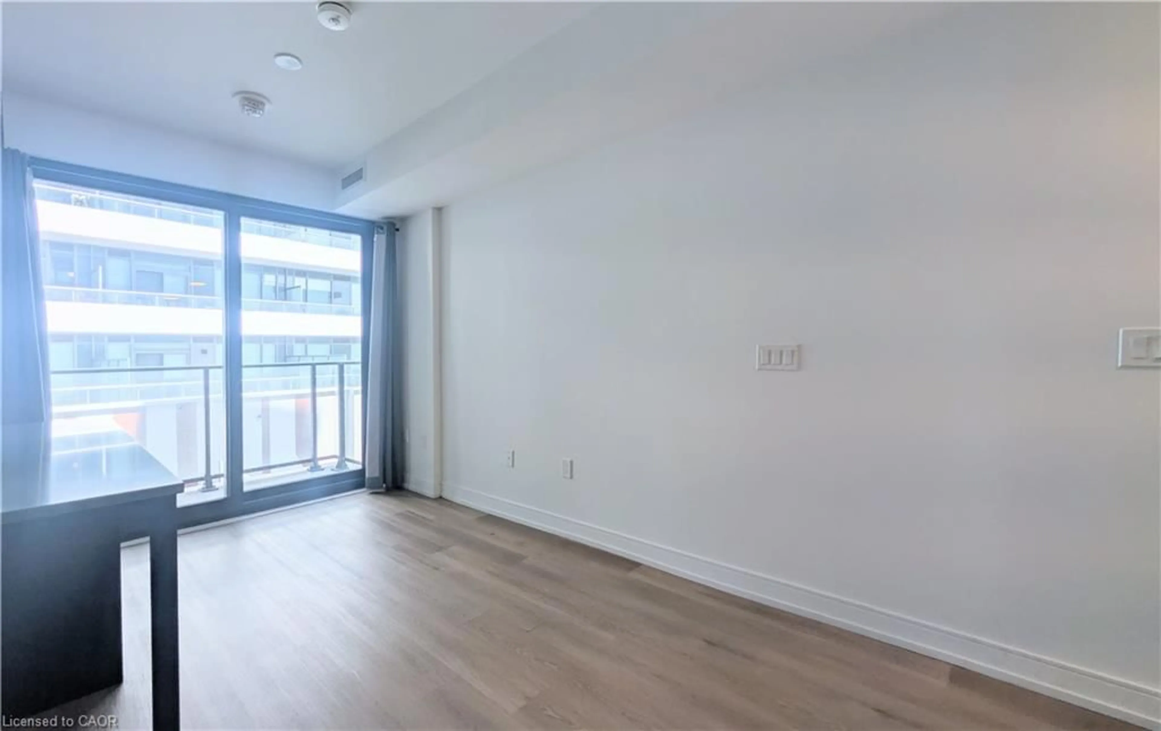A pic of a room for 1 Jarvis St #425, Hamilton Ontario L8R 3J2