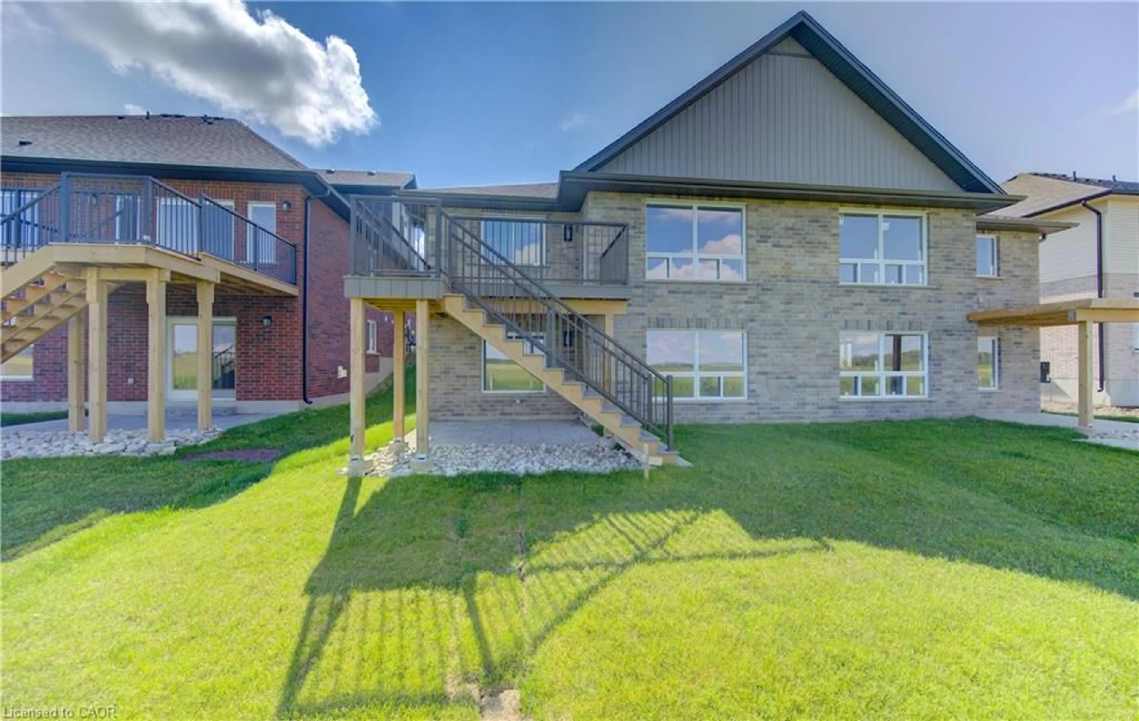 Patio, building for 112 Bedell Dr, Drayton Ontario N0G 1P0