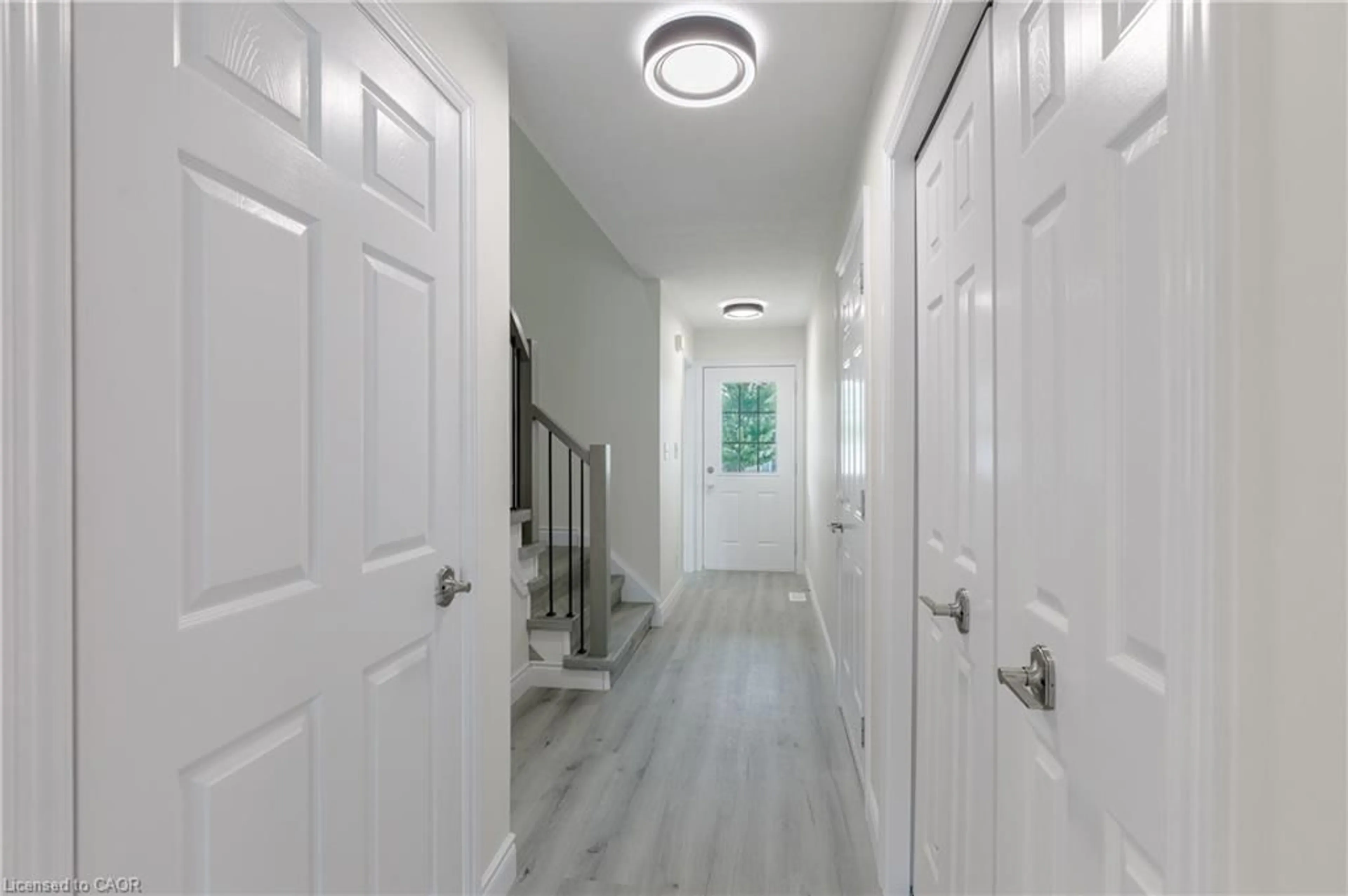 Indoor entryway for 59 Iron Gate St, Kitchener Ontario N2N 3R7
